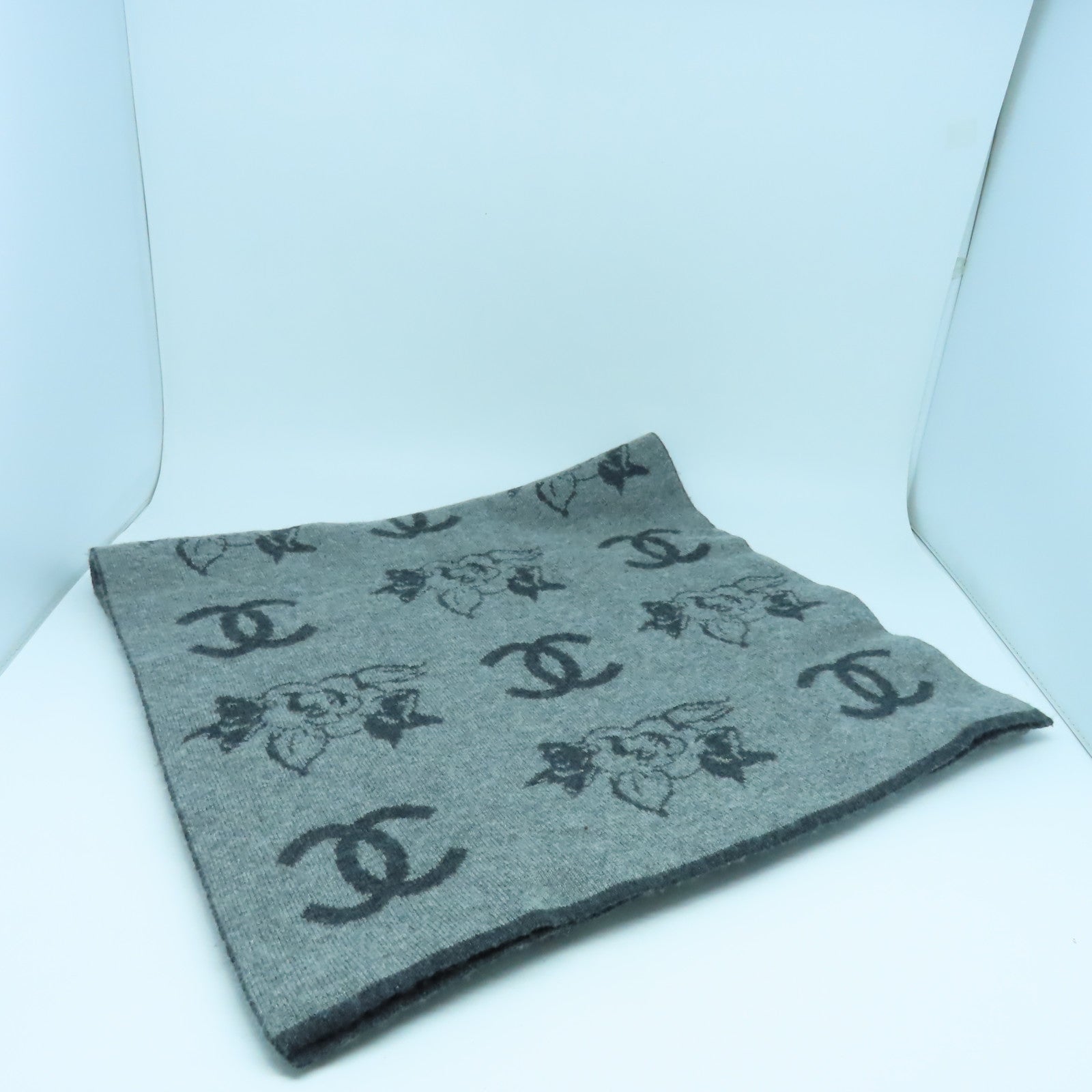 CHANEL 羊絨Scarf圍巾灰色