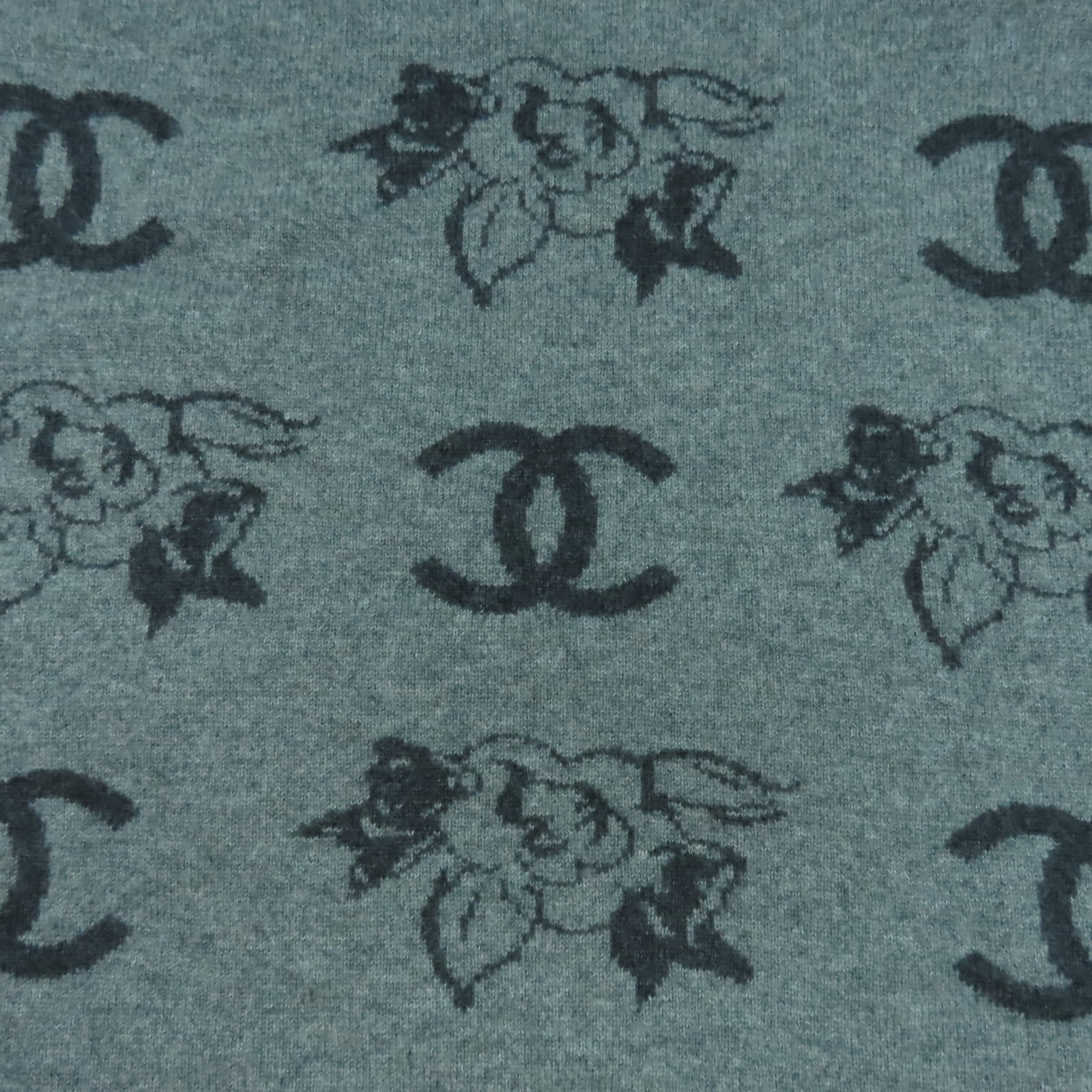 CHANEL 羊絨Scarf圍巾灰色