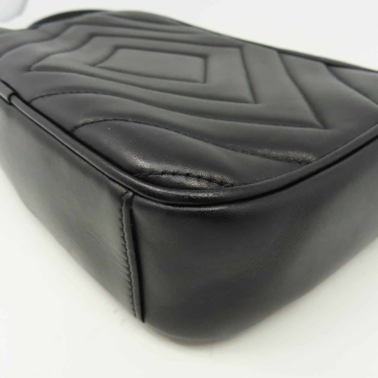 CHANEL 牛皮皮革Shoulder Bag金扣鏈帶肩背袋黑色