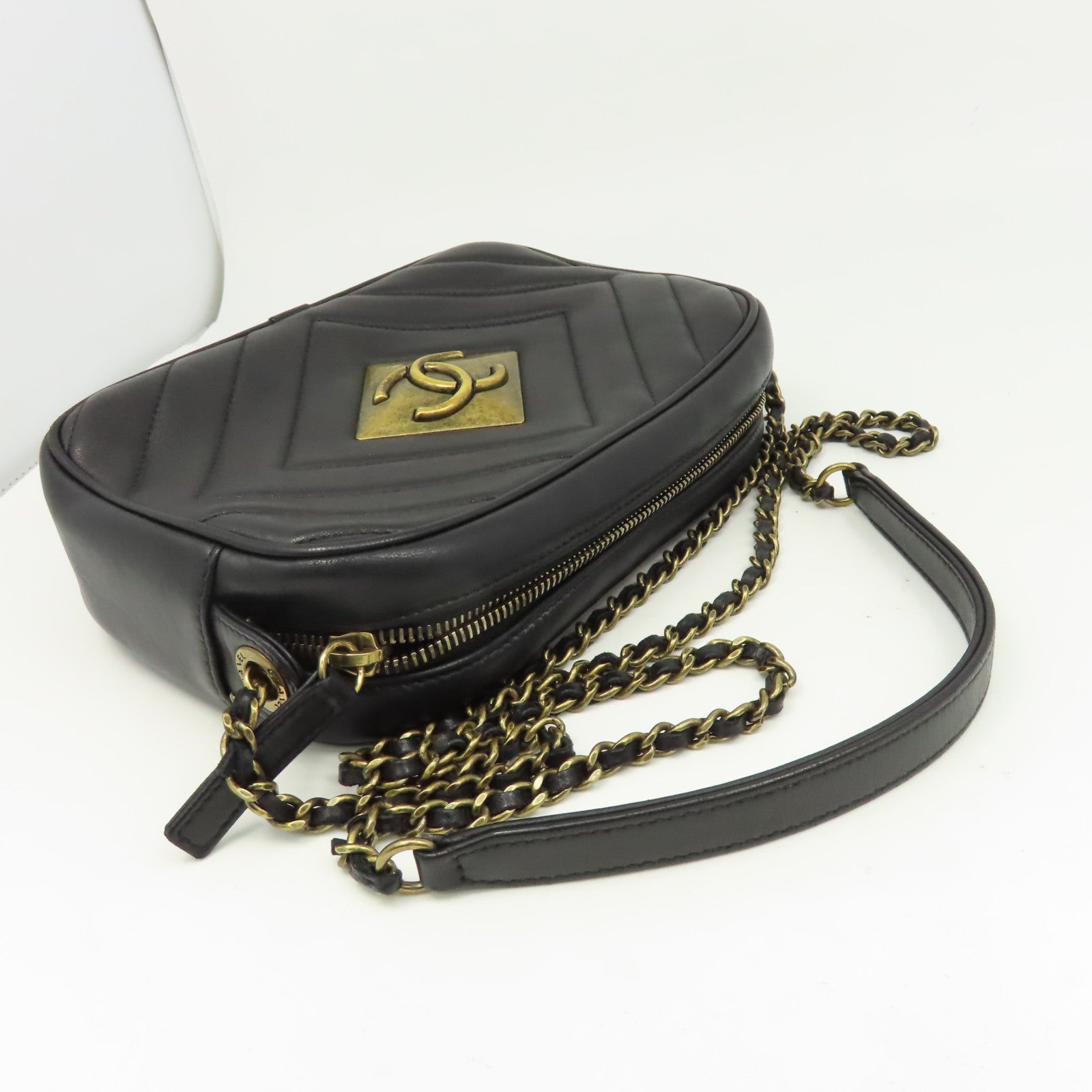 CHANEL 牛皮皮革Shoulder Bag金扣鏈帶肩背袋黑色