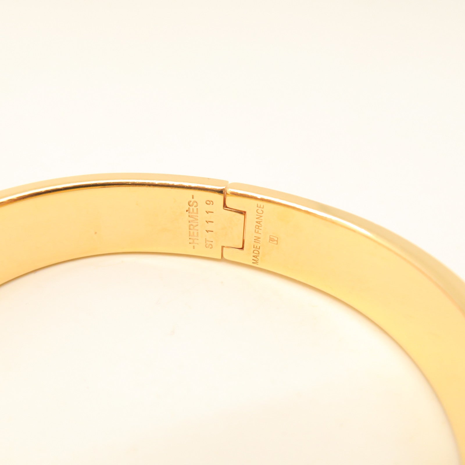 HERMES Metal Clic Cadenas Gold Buckle Bracelet Gold/Grey