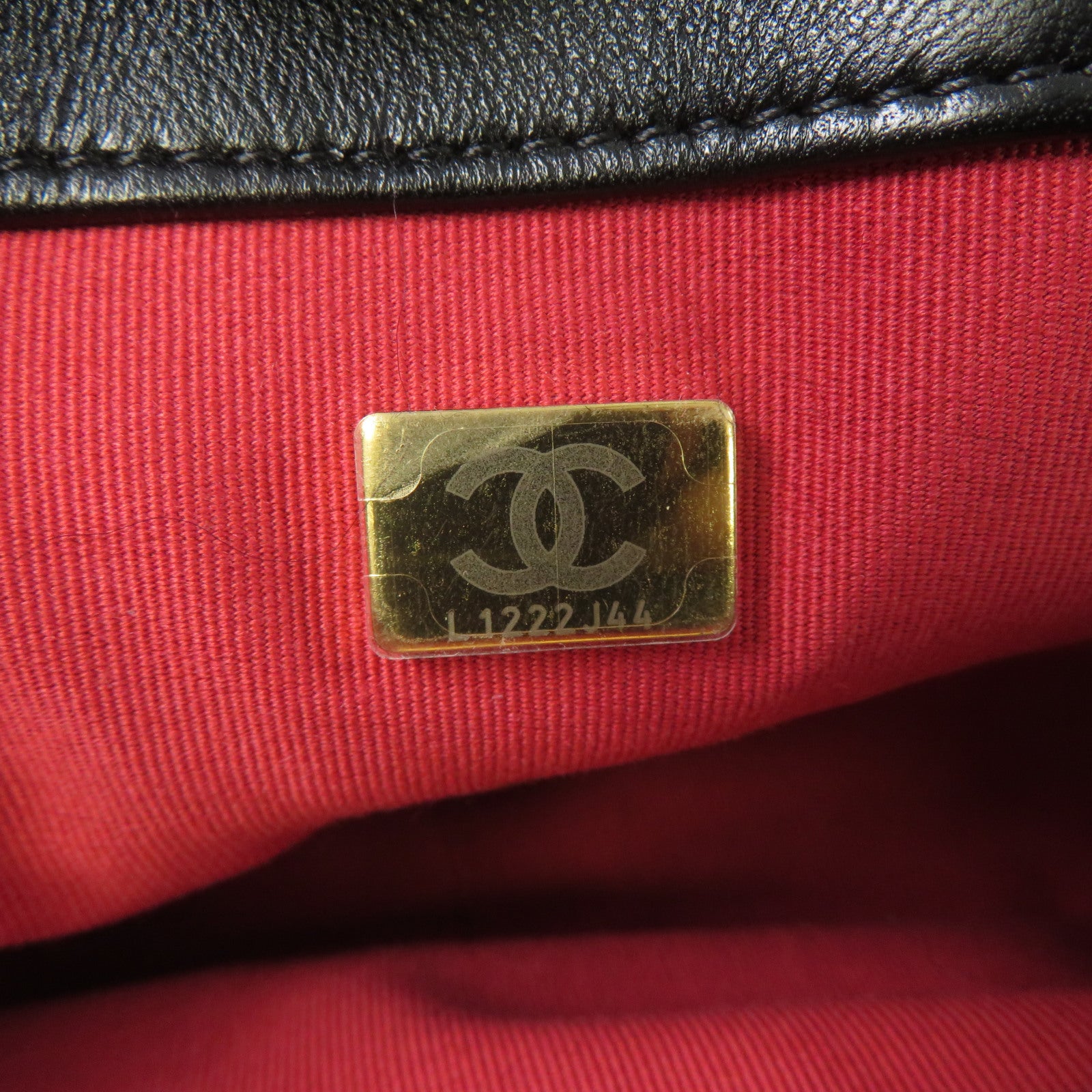 CHANEL 菱格羊皮皮革Chanel 19金扣鏈帶肩背袋黑色