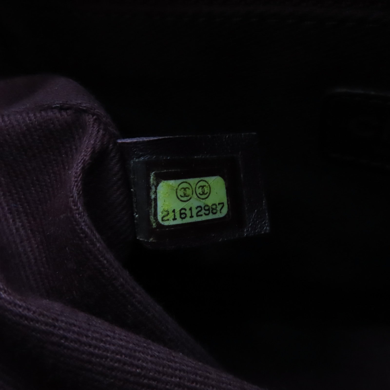 CHANEL 牛皮皮革Shoulder Bag金扣鏈帶肩背袋黑色