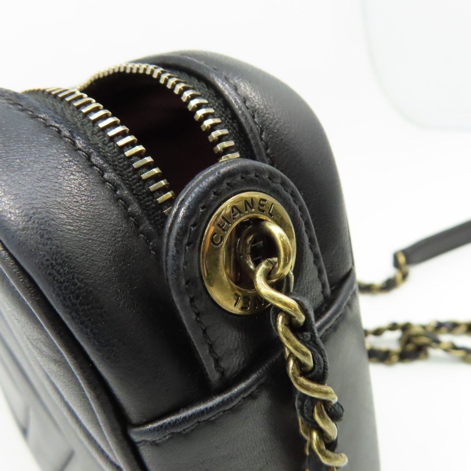 CHANEL 牛皮皮革Shoulder Bag金扣鏈帶肩背袋黑色
