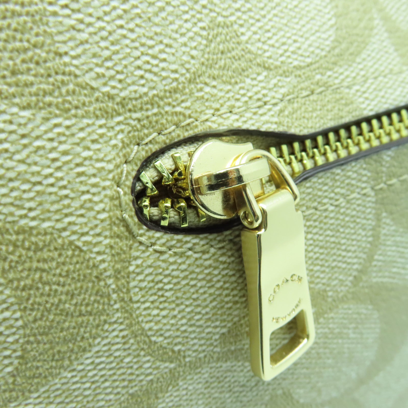 COACH 牛皮皮革Shoulder Bag金扣手挽肩背两用袋杏色