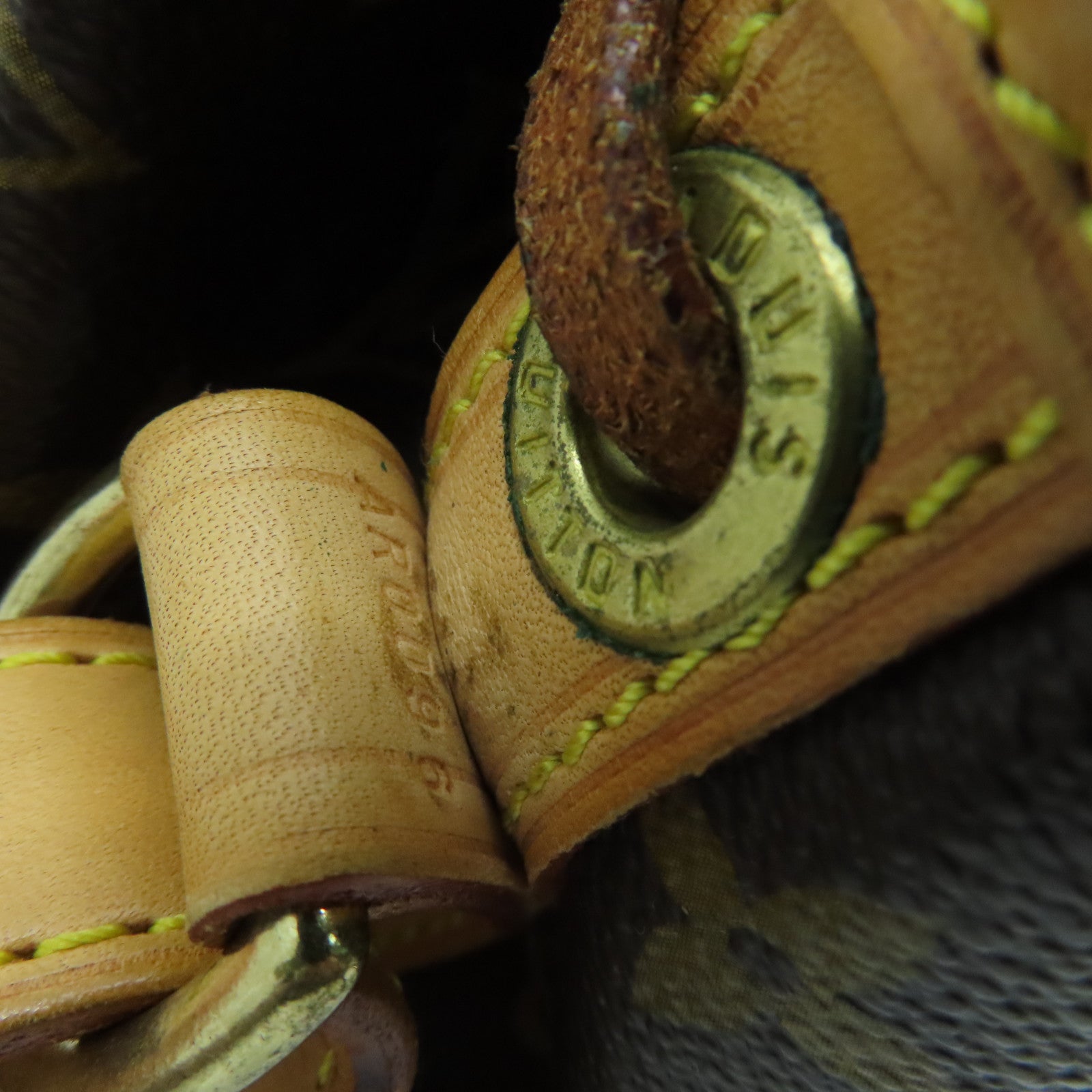 LOUIS VUITTON Monogram Noe金扣肩背袋啡色