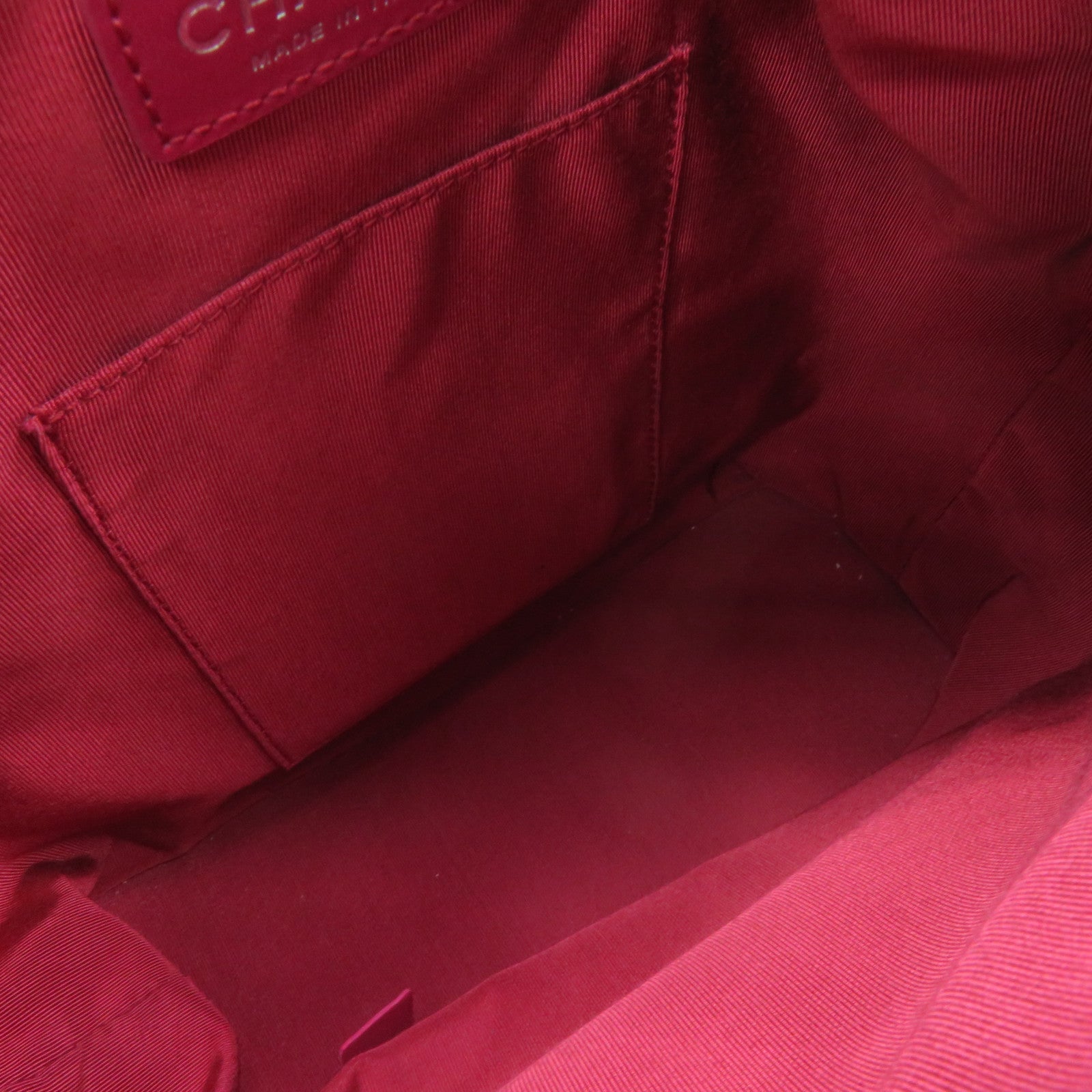 CHANEL 菱格牛皮皮革Gabrielle Backpack鏈帶肩背袋白色/黑色