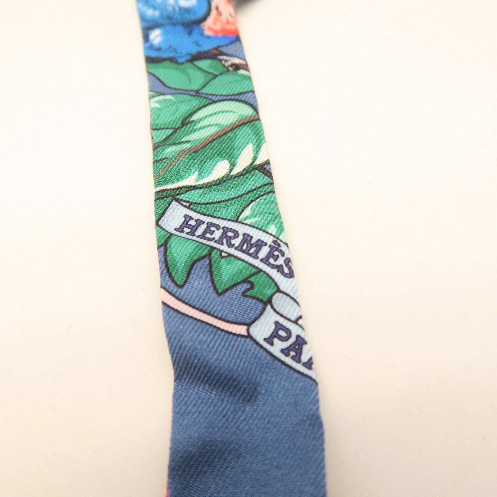 HERMES silk Twilly Doll scarf color