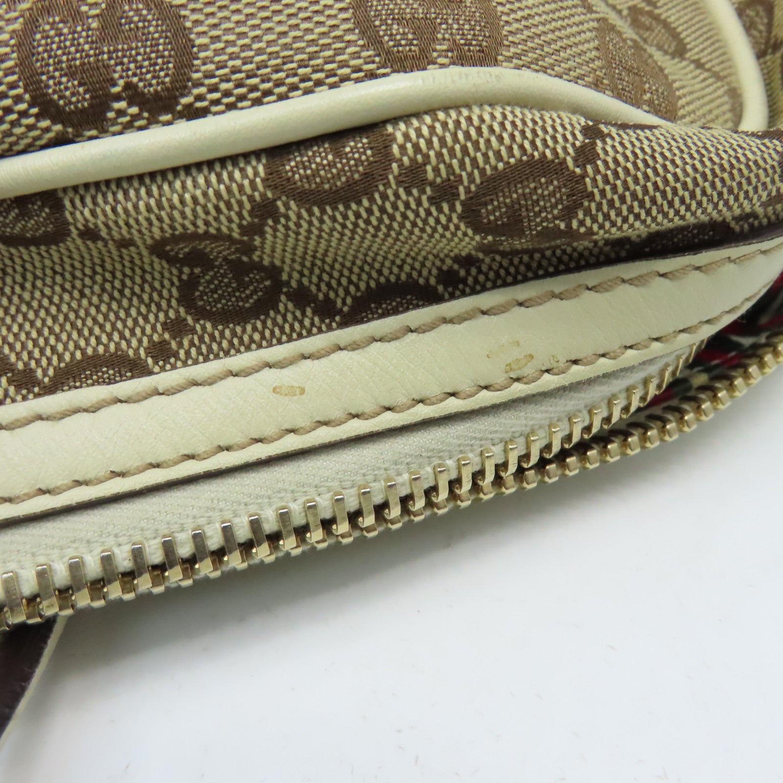 GUCCI 帆布/牛皮皮革Shoulder Bag金扣肩背袋白色