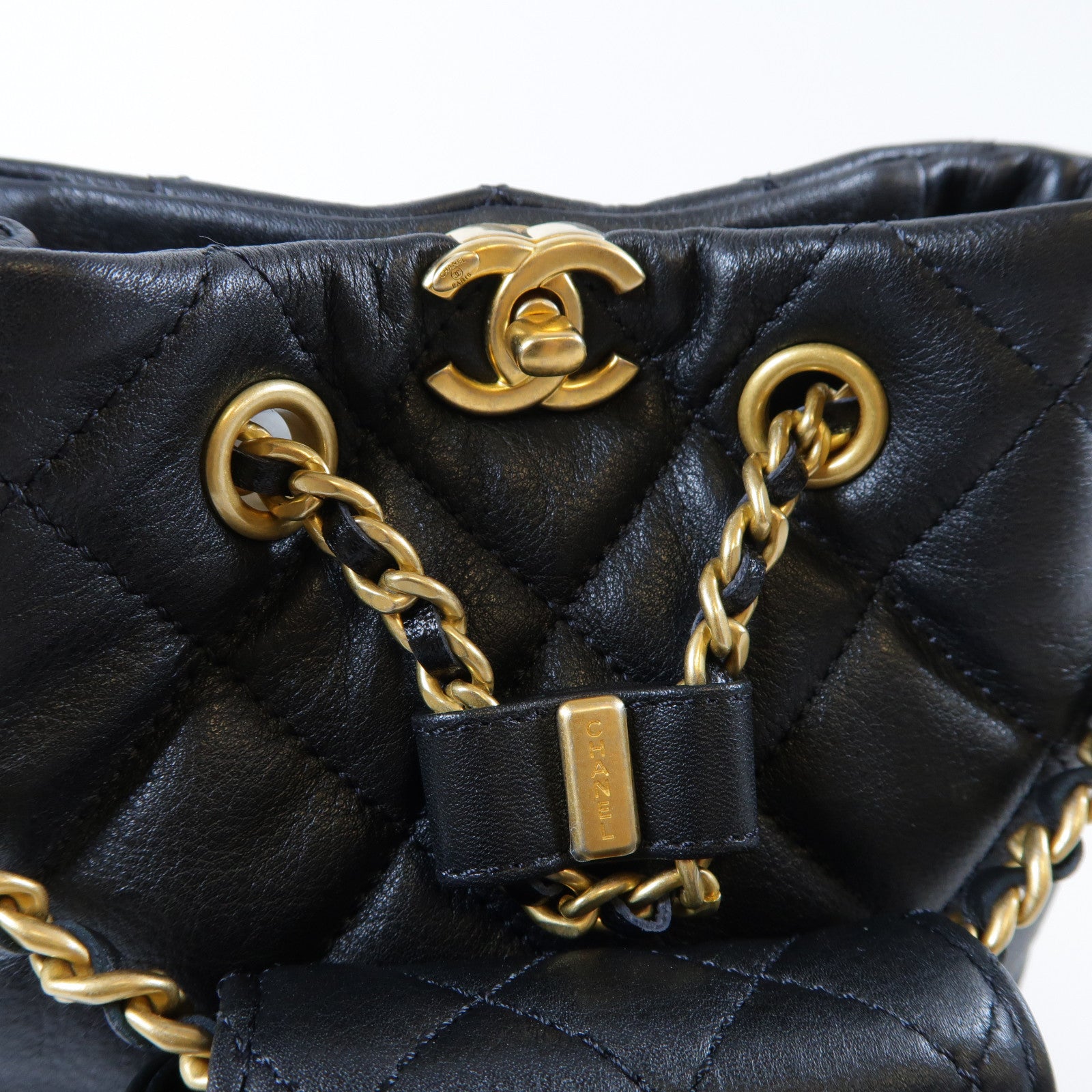 CHANEL 菱格皮革Mini Backpack金扣鏈帶背包黑色