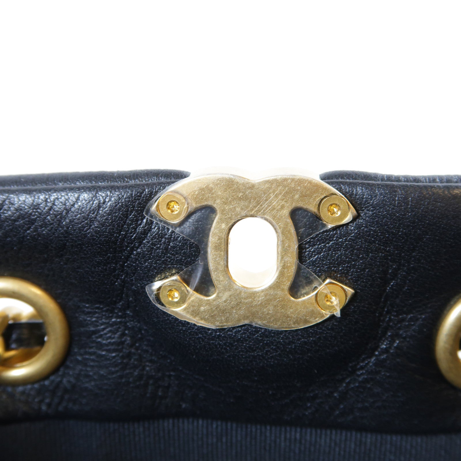 CHANEL 菱格皮革Mini Backpack金扣鏈帶背包黑色