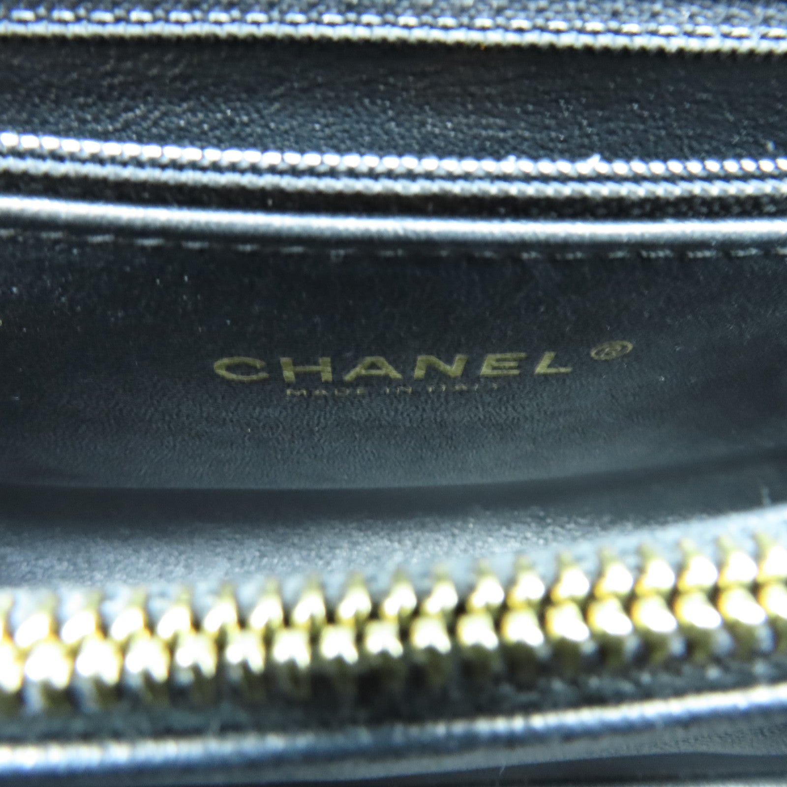 CHANEL rhombic cowhide leather CoCo Handle gold buckle shoulder bag black
