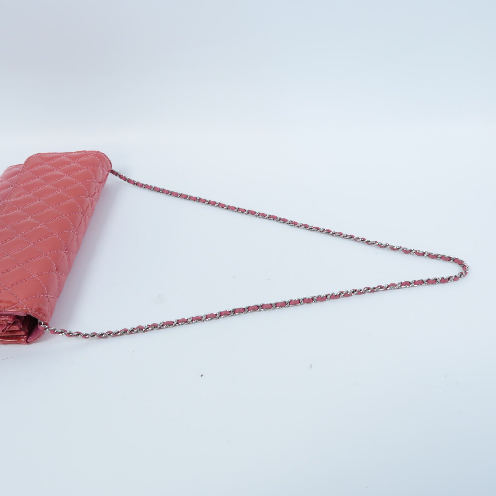 CHANEL 菱格漆皮皮革Chain Shoulder銀扣鏈帶肩背袋粉紅色