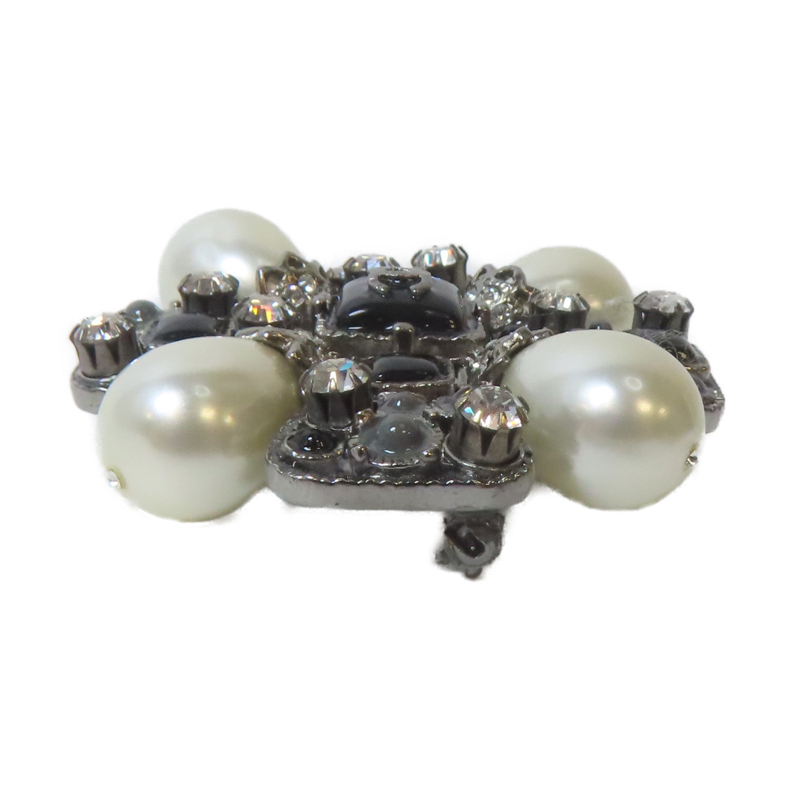 CHANEL 金屬/仿珍珠Brooch銀扣胸針黑色/銀色/白色