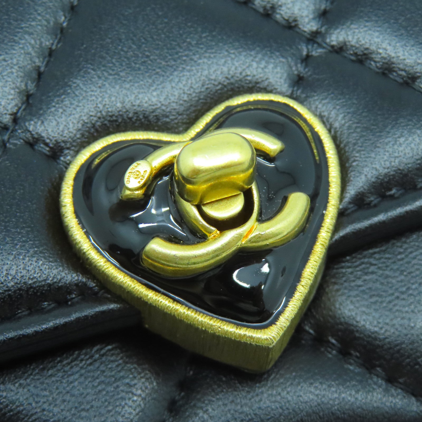CHANEL 【激減優惠】菱格牛皮皮革Wallet On Chain/Heart CC Lock金扣鏈帶肩背袋黑色