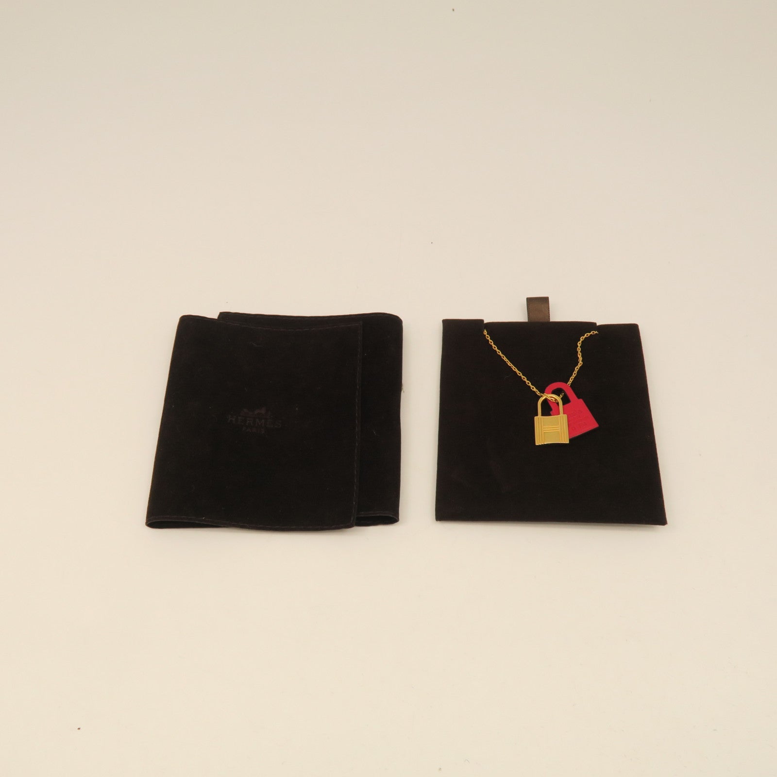HERMES Metal Necklace Red/Gold