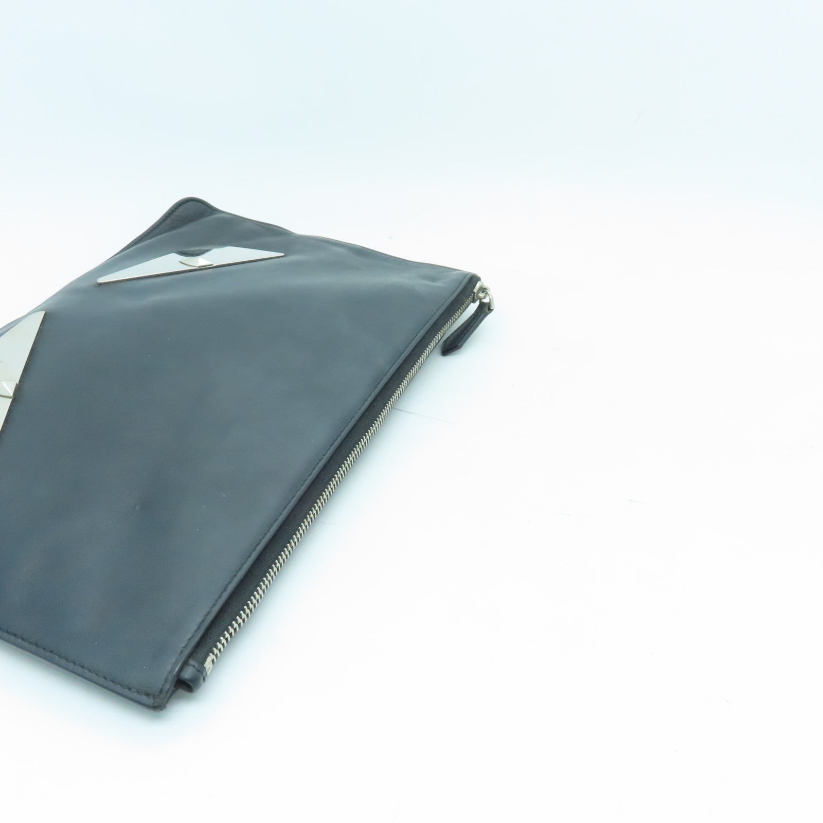 FENDI 牛皮皮革Clutch Bag銀扣手拿包黑色