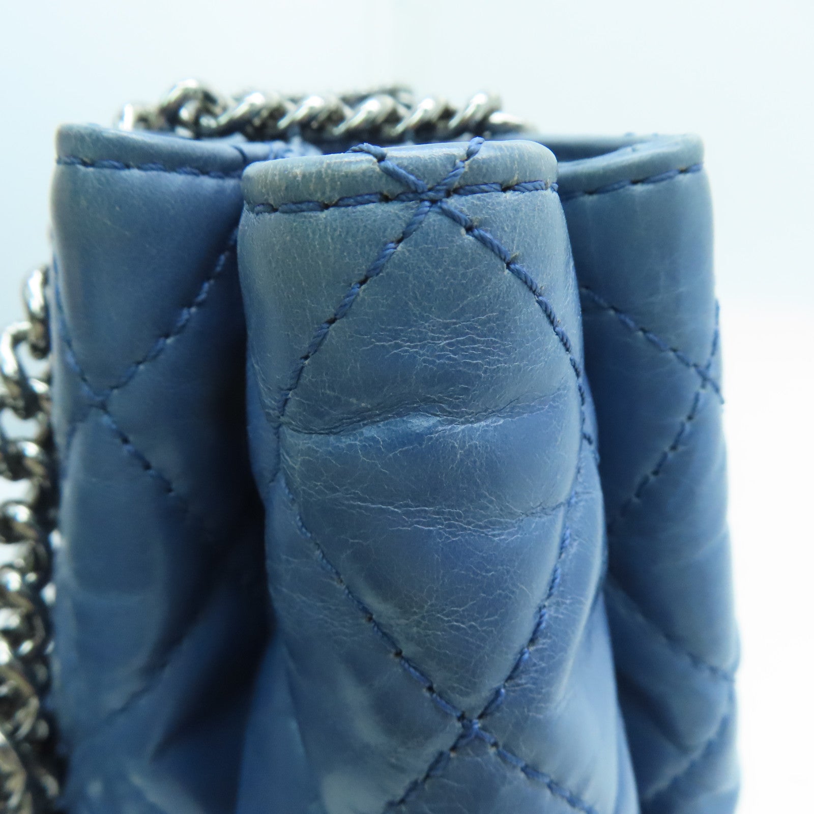 CHANEL 【激減優惠】菱格牛皮皮革Chain Shoulder銀扣肩背袋藍色