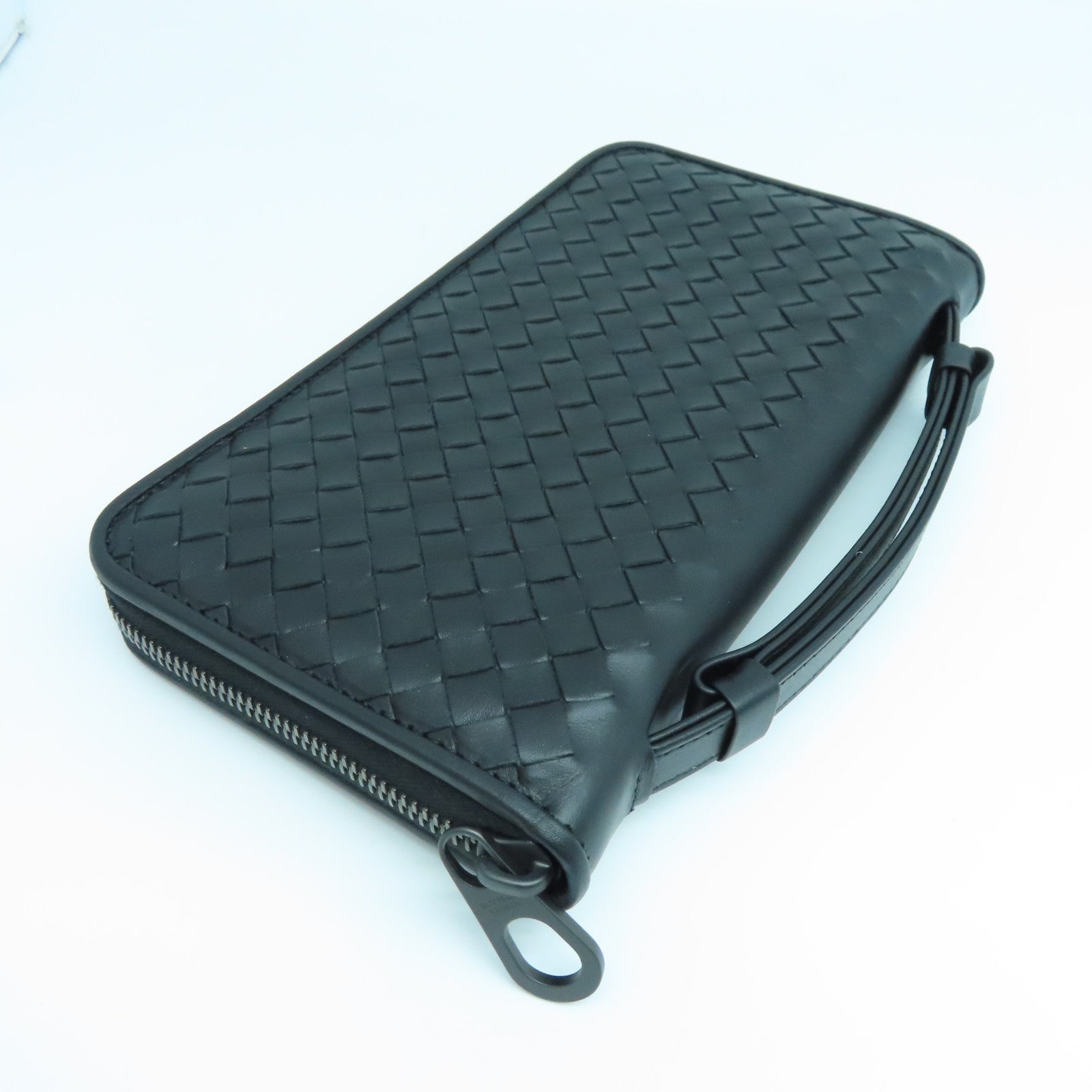 BOTTEGA VENETA Textured Leather Round Long Wallet Long Wallet/Clutch
