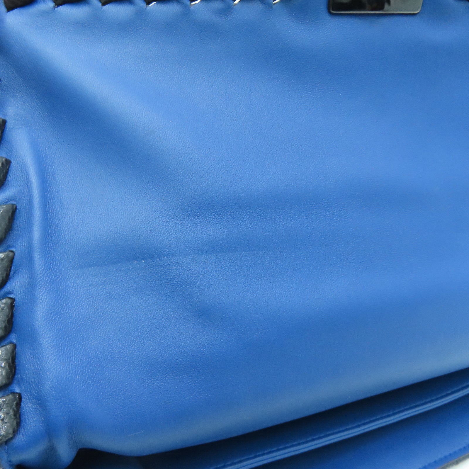 BOTTEGA VENETA 牛皮皮革Shoulder Bag链带肩背袋蓝色