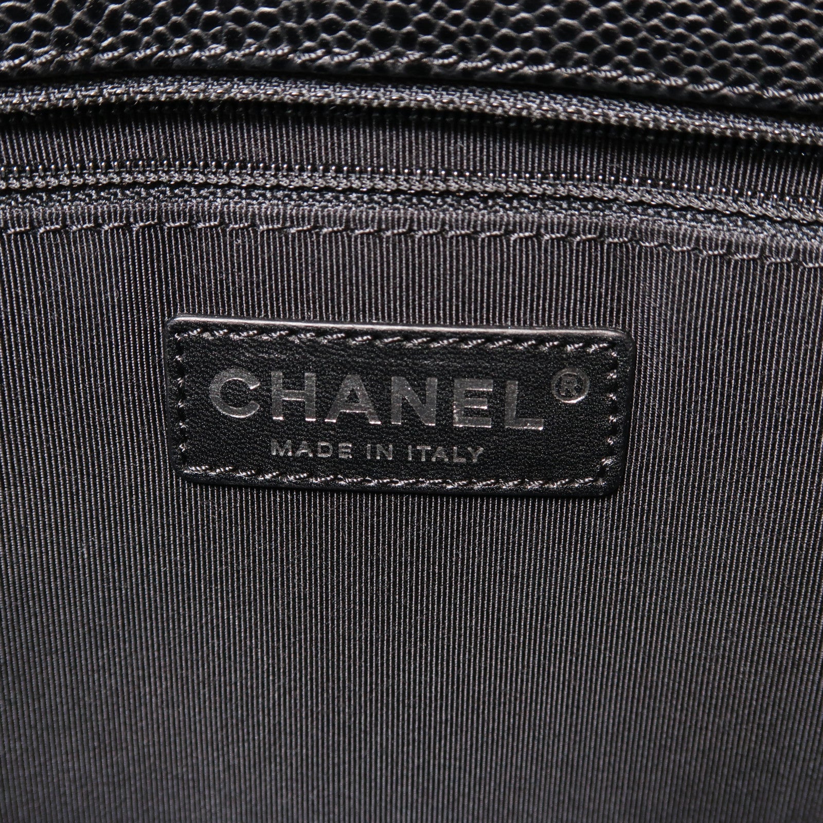 CHANEL 菱格Caviar皮革GST金扣鏈帶肩背袋黑色