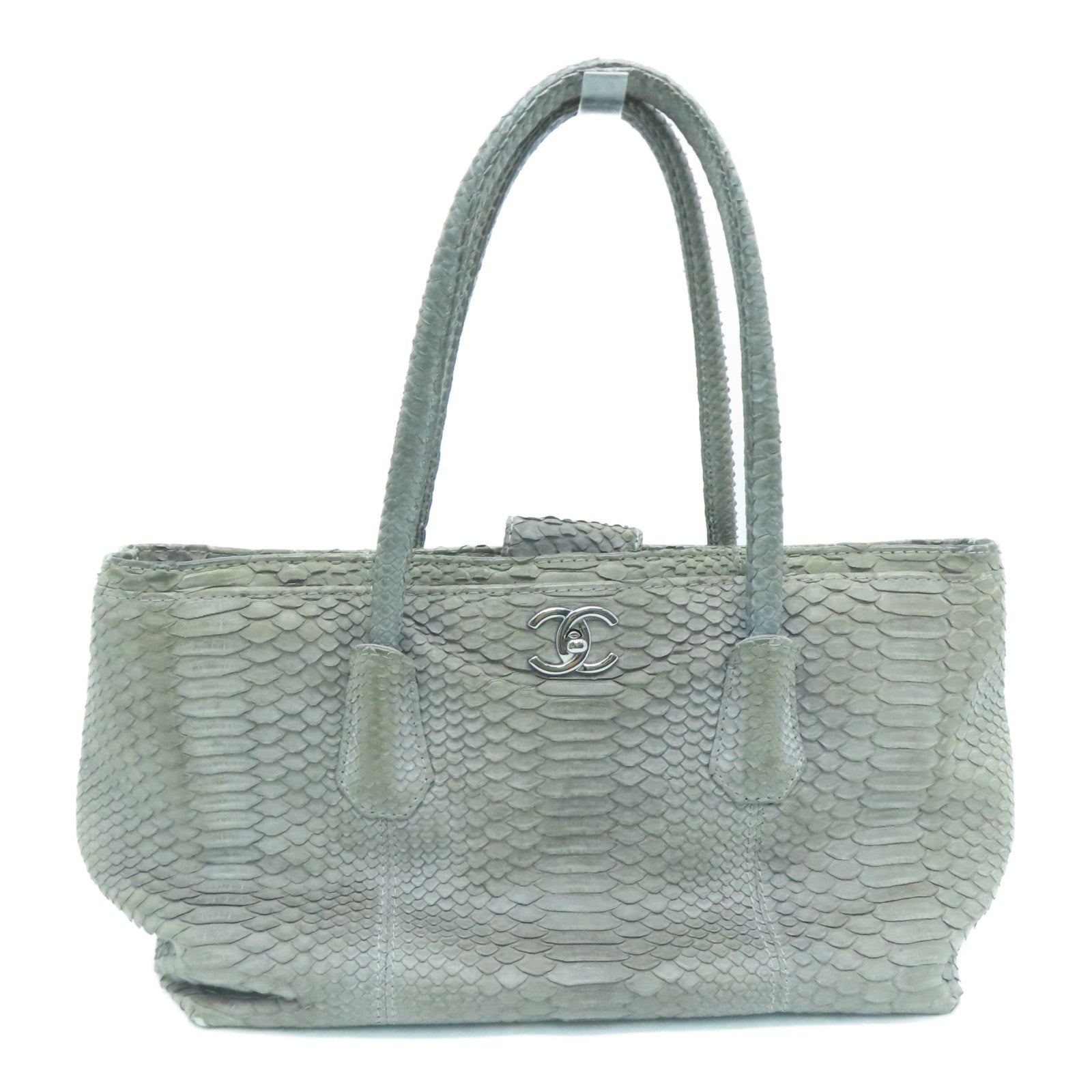 CHANEL [Sharp Discount] Snakeskin Leather Hand Bag Silver Buckle Hand Bag Gray