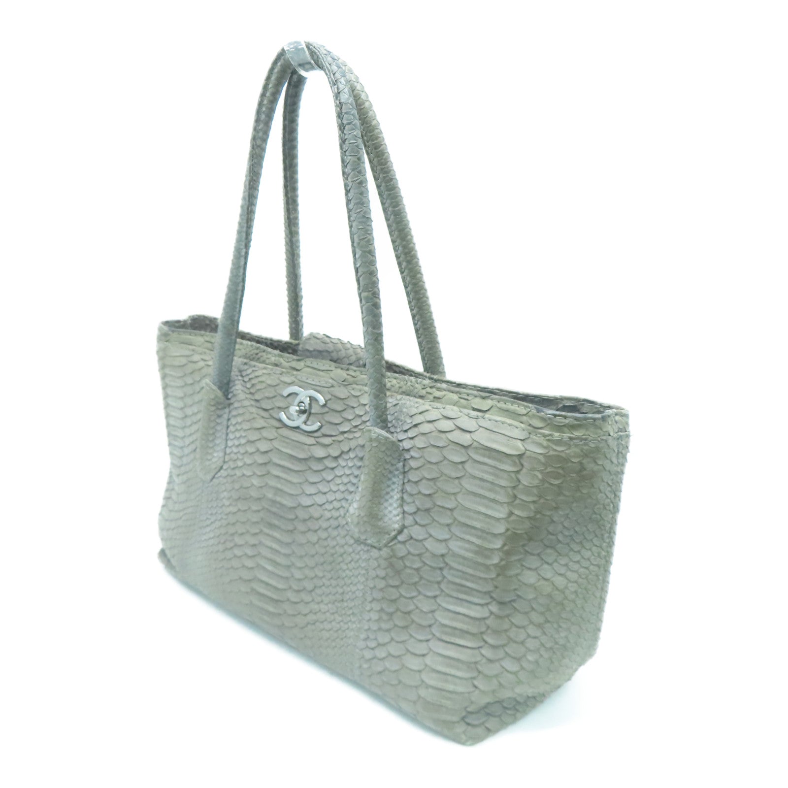 CHANEL [Sharp Discount] Snakeskin Leather Hand Bag Silver Buckle Hand Bag Gray