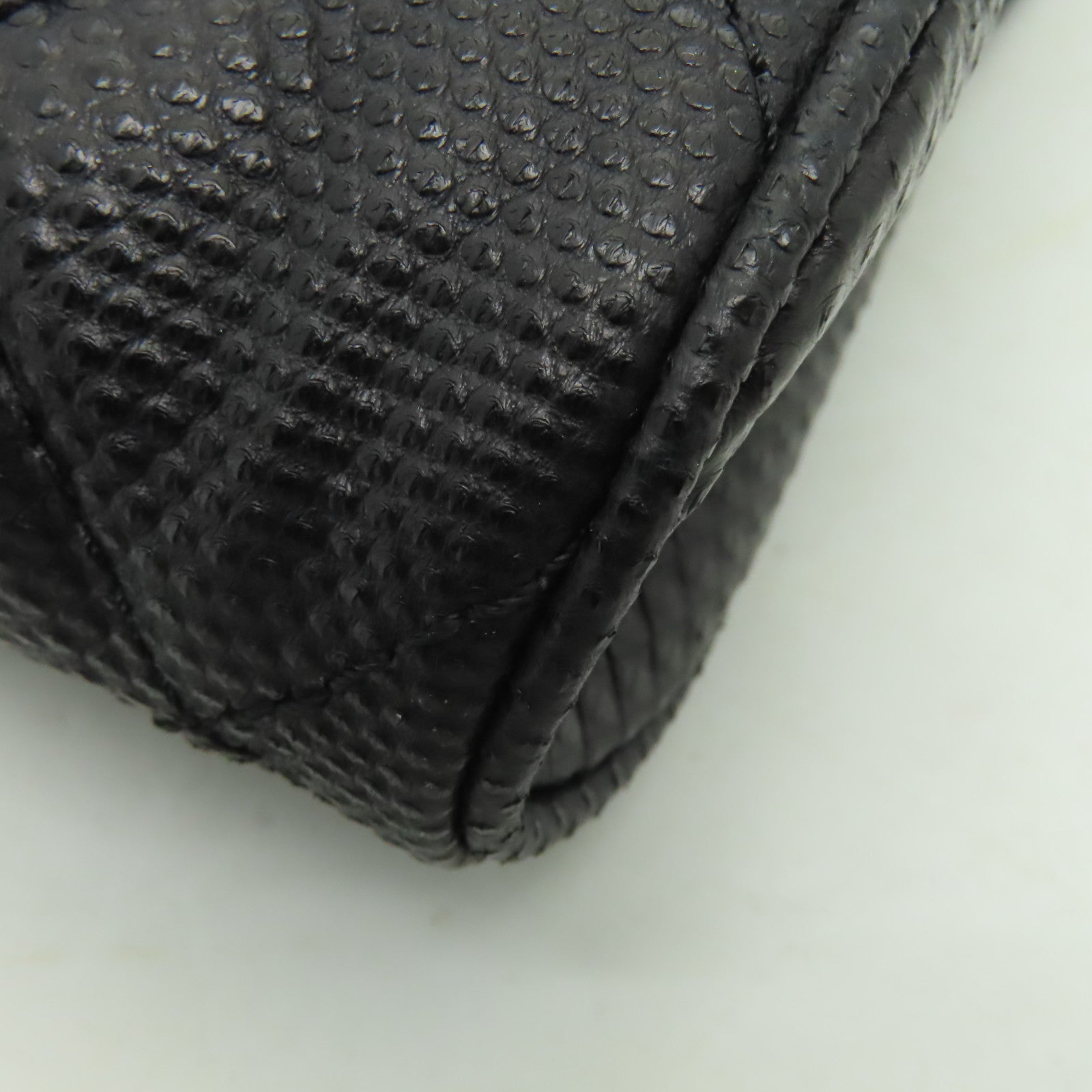 CHANEL 菱格蛇皮皮革Clutch銀扣手拿包黑色