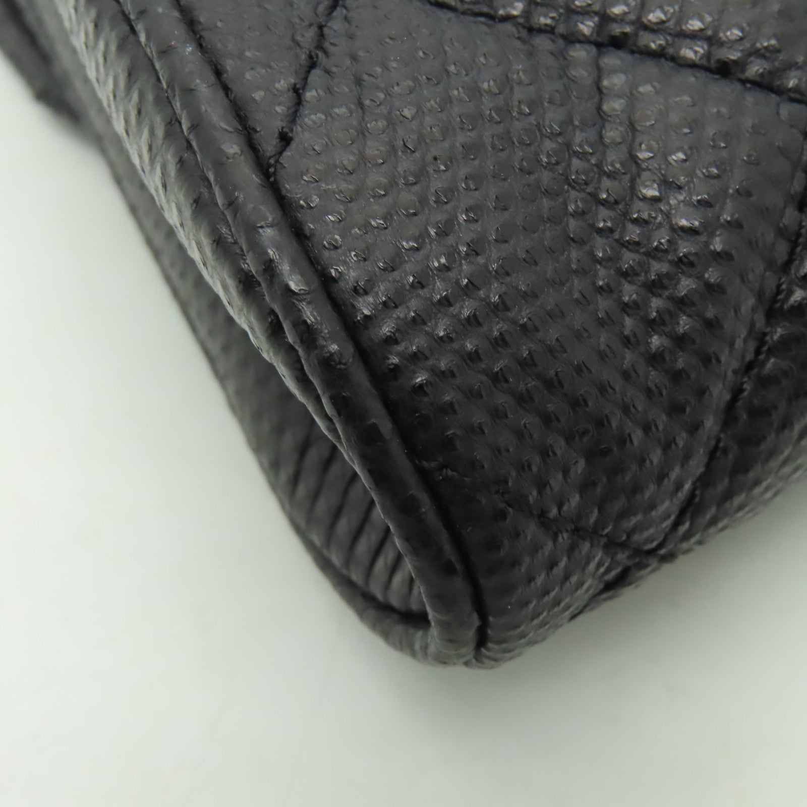 CHANEL 菱格蛇皮皮革Clutch銀扣手拿包黑色