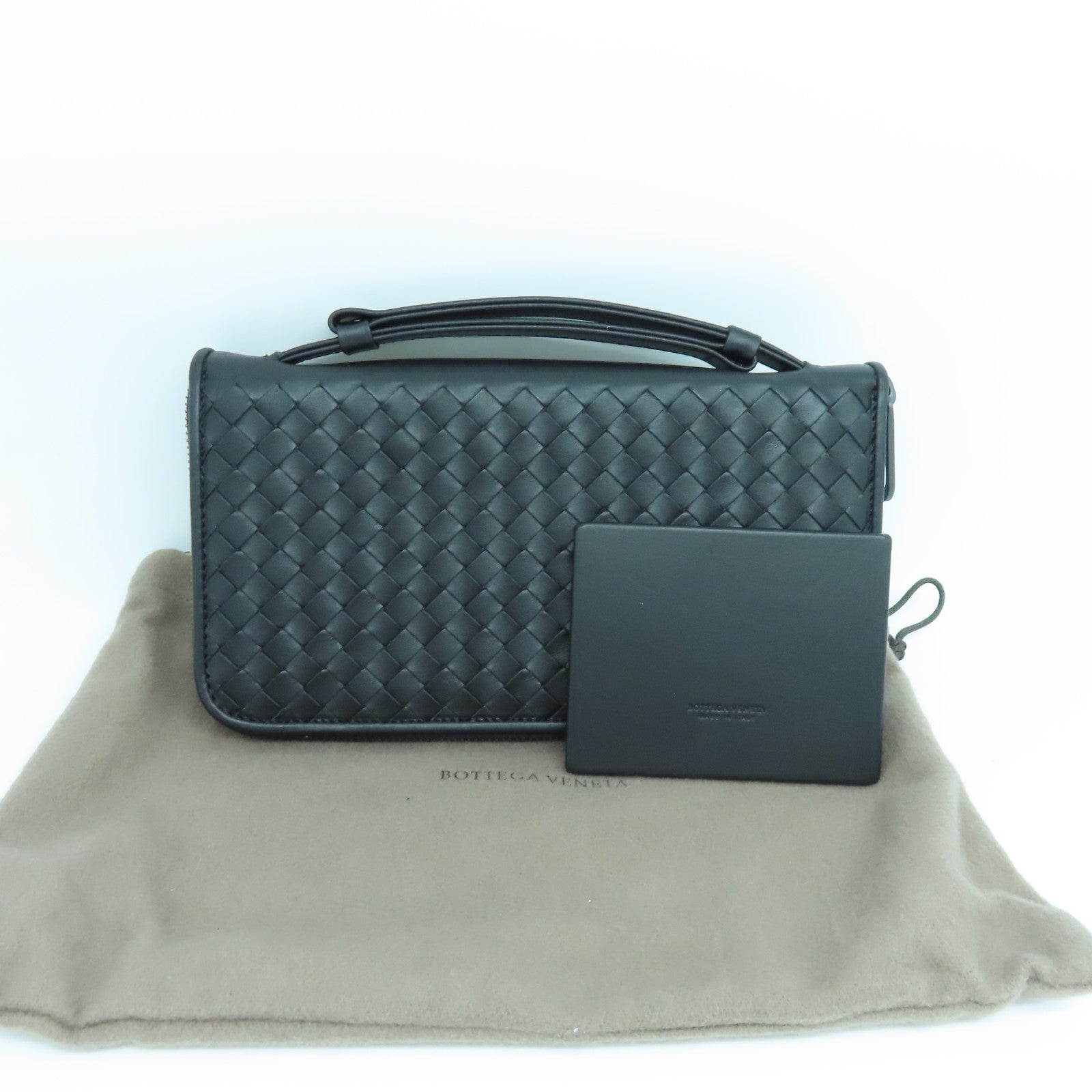 BOTTEGA VENETA Textured Leather Round Long Wallet Long Wallet/Clutch