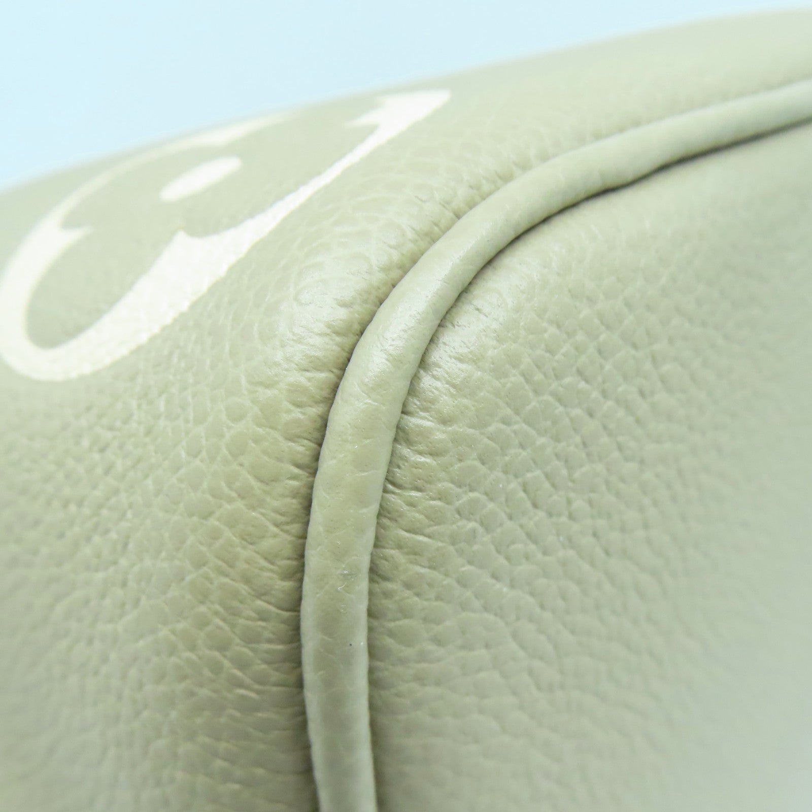 LOUIS VUITTON Monogram Empreinte NeoNoe MM金扣手挽肩背兩用袋米色