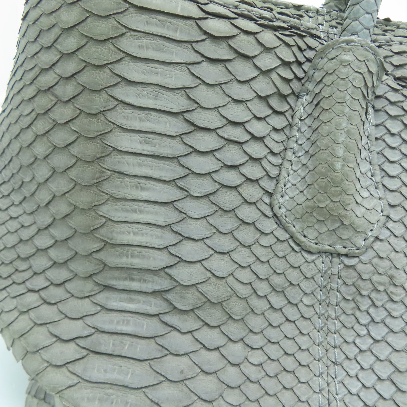 CHANEL [Sharp Discount] Snakeskin Leather Hand Bag Silver Buckle Hand Bag Gray
