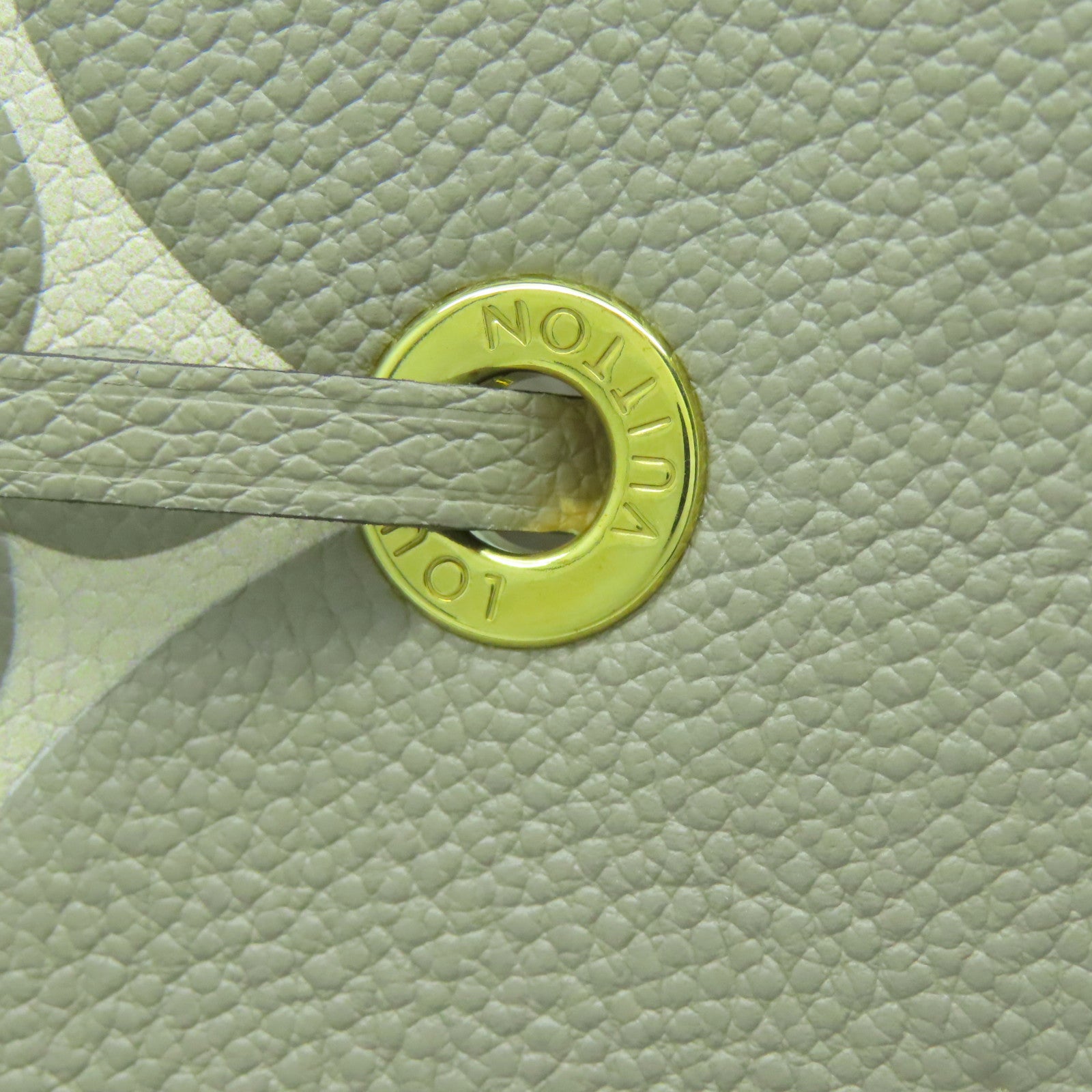 LOUIS VUITTON Monogram Empreinte NeoNoe MM金扣手挽肩背兩用袋米色