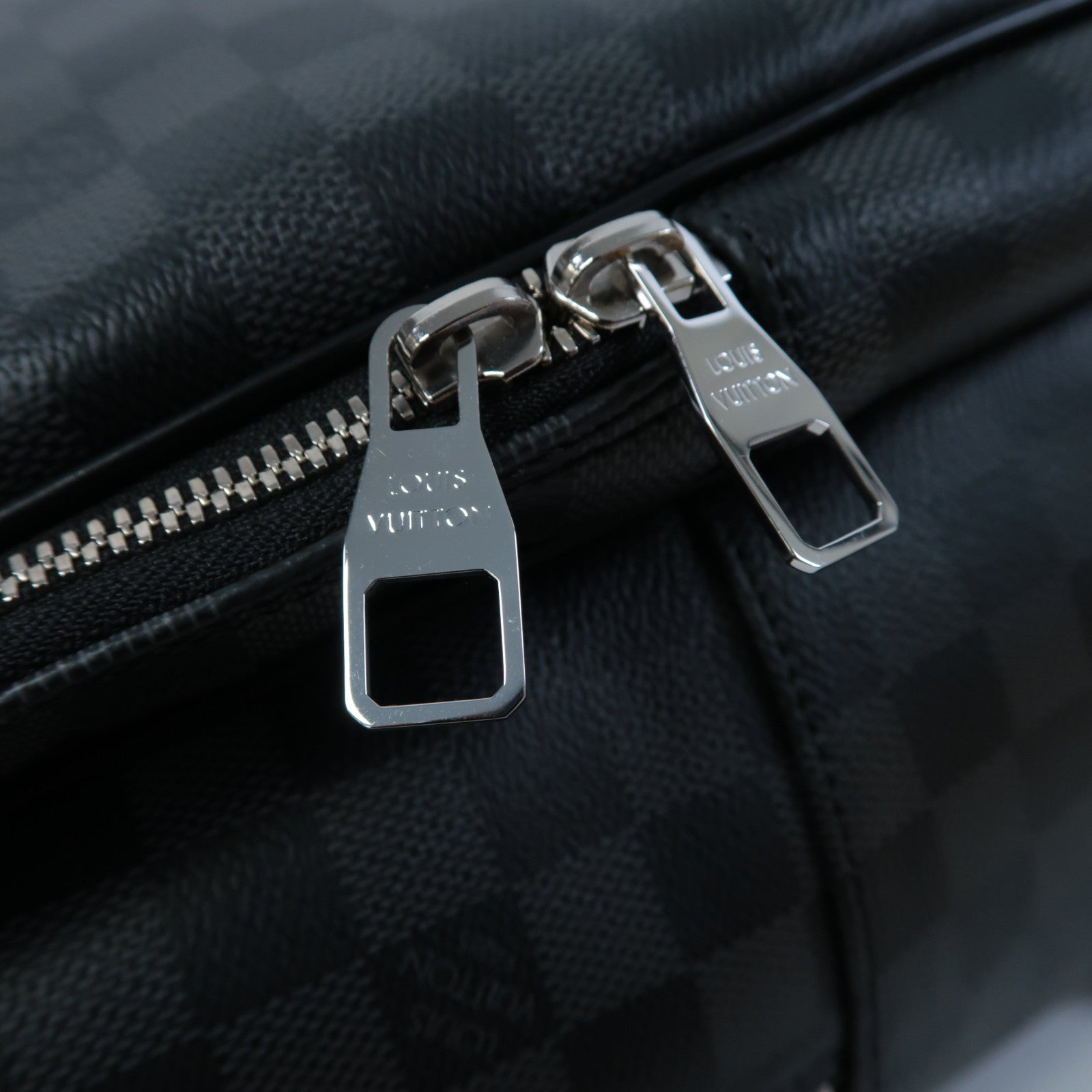 LOUIS VUITTON Damier Graphite Michael Backpack銀扣背包黑色
