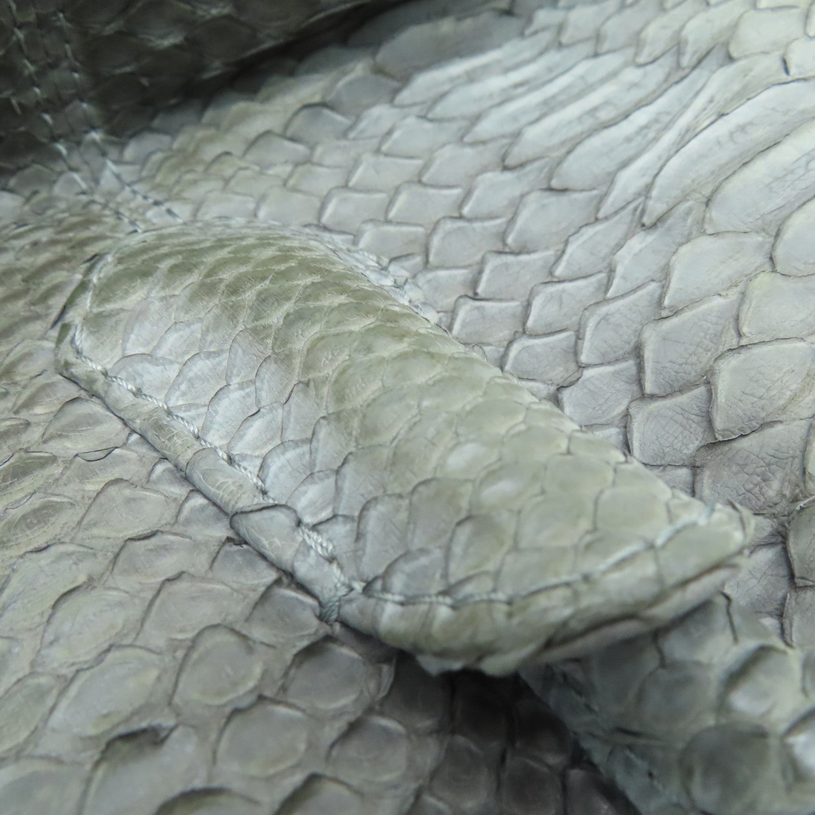 CHANEL [Sharp Discount] Snakeskin Leather Hand Bag Silver Buckle Hand Bag Gray