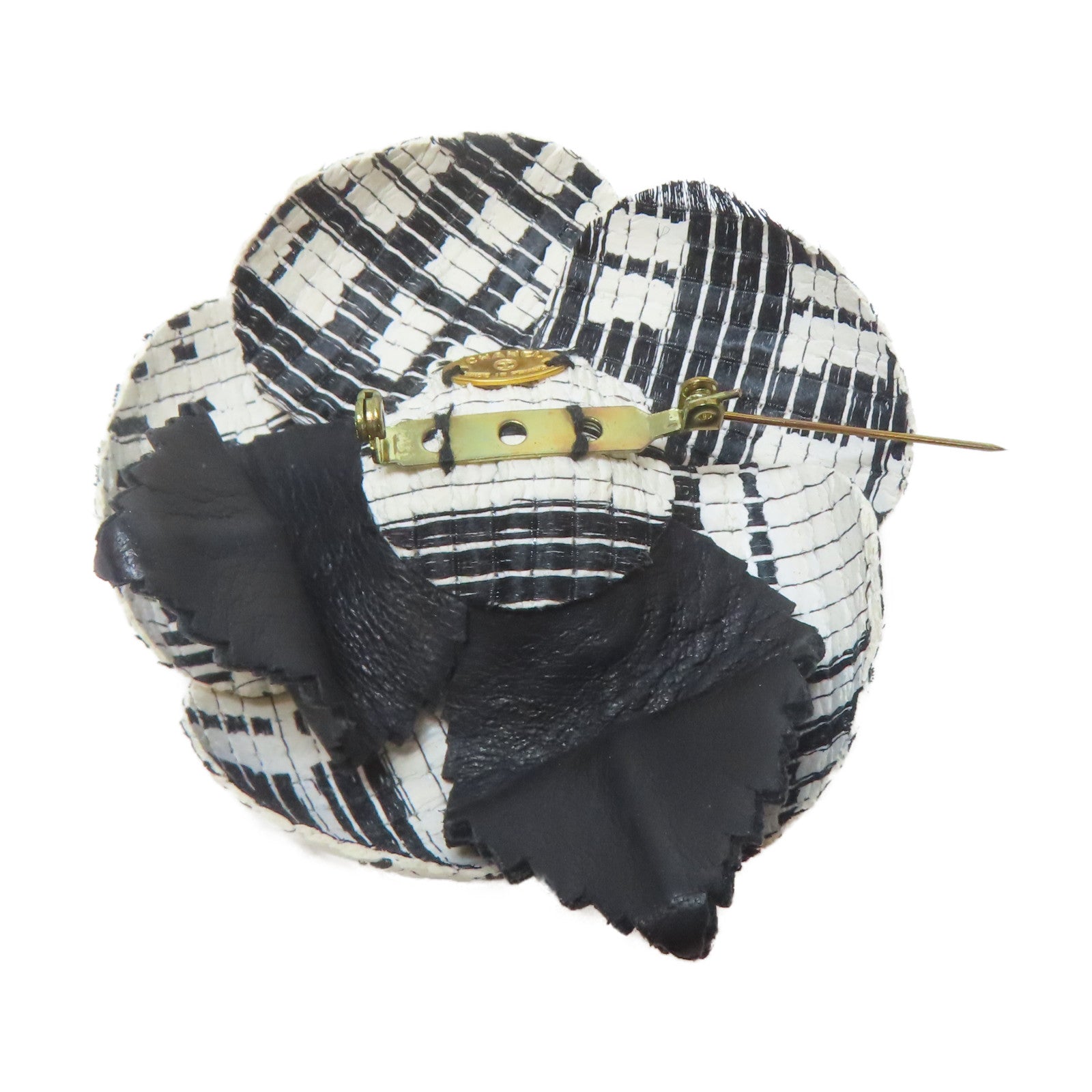 CHANEL 藤製Brooch金扣胸針黑色/白色