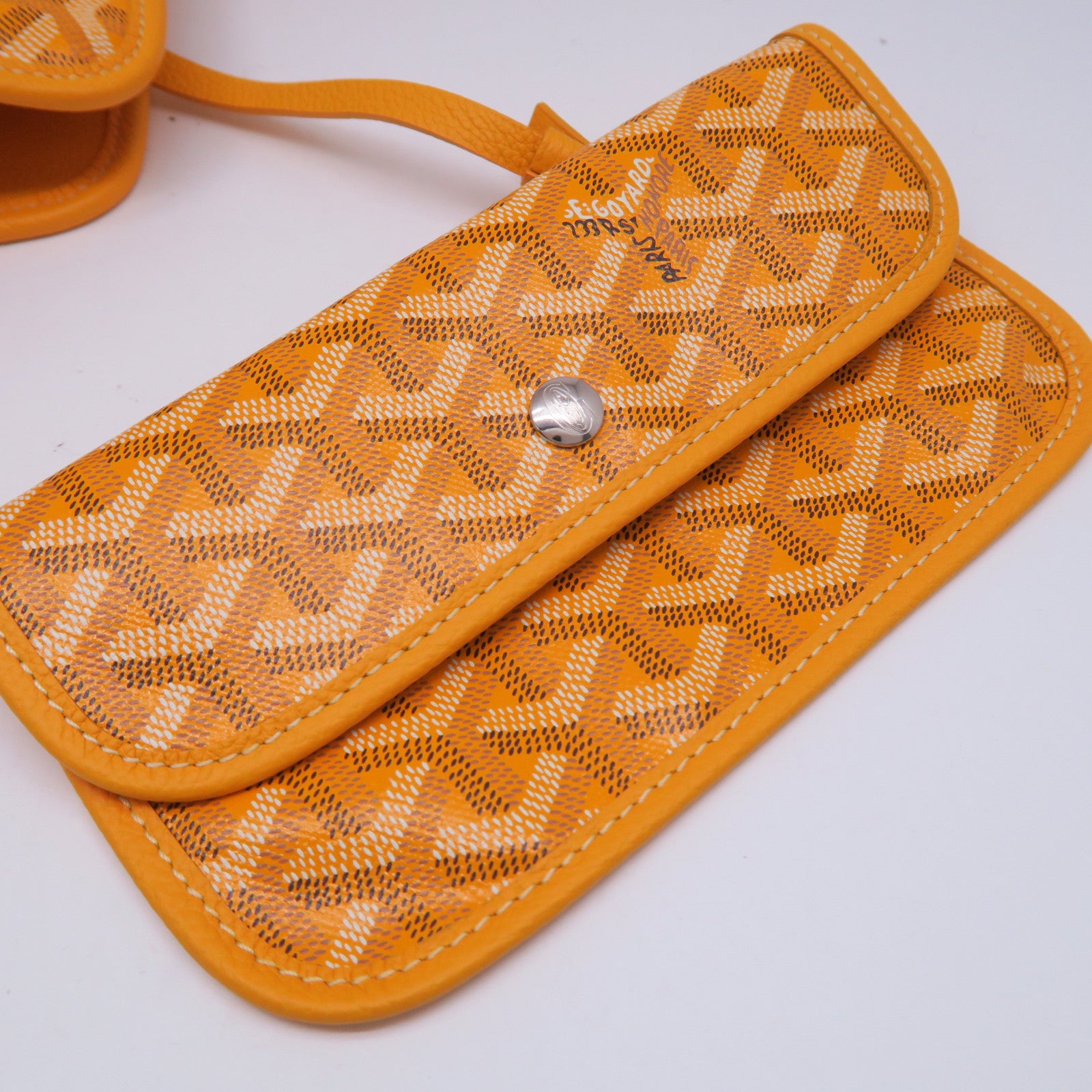 GOYARD 【激減優惠】塗層帆布Sac Hardy PM 2 Jaune銀扣肩背袋黃色
