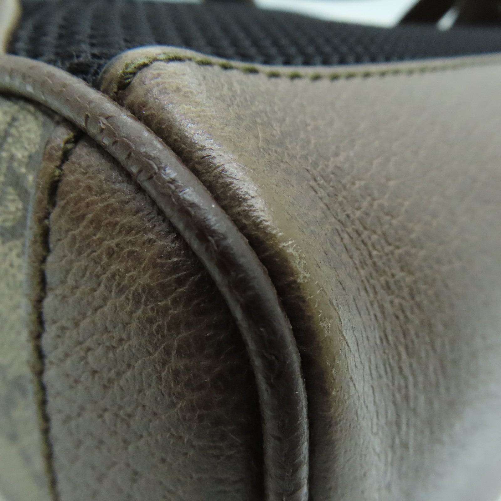GUCCI 涂层帆布Backpack金扣背包啡色