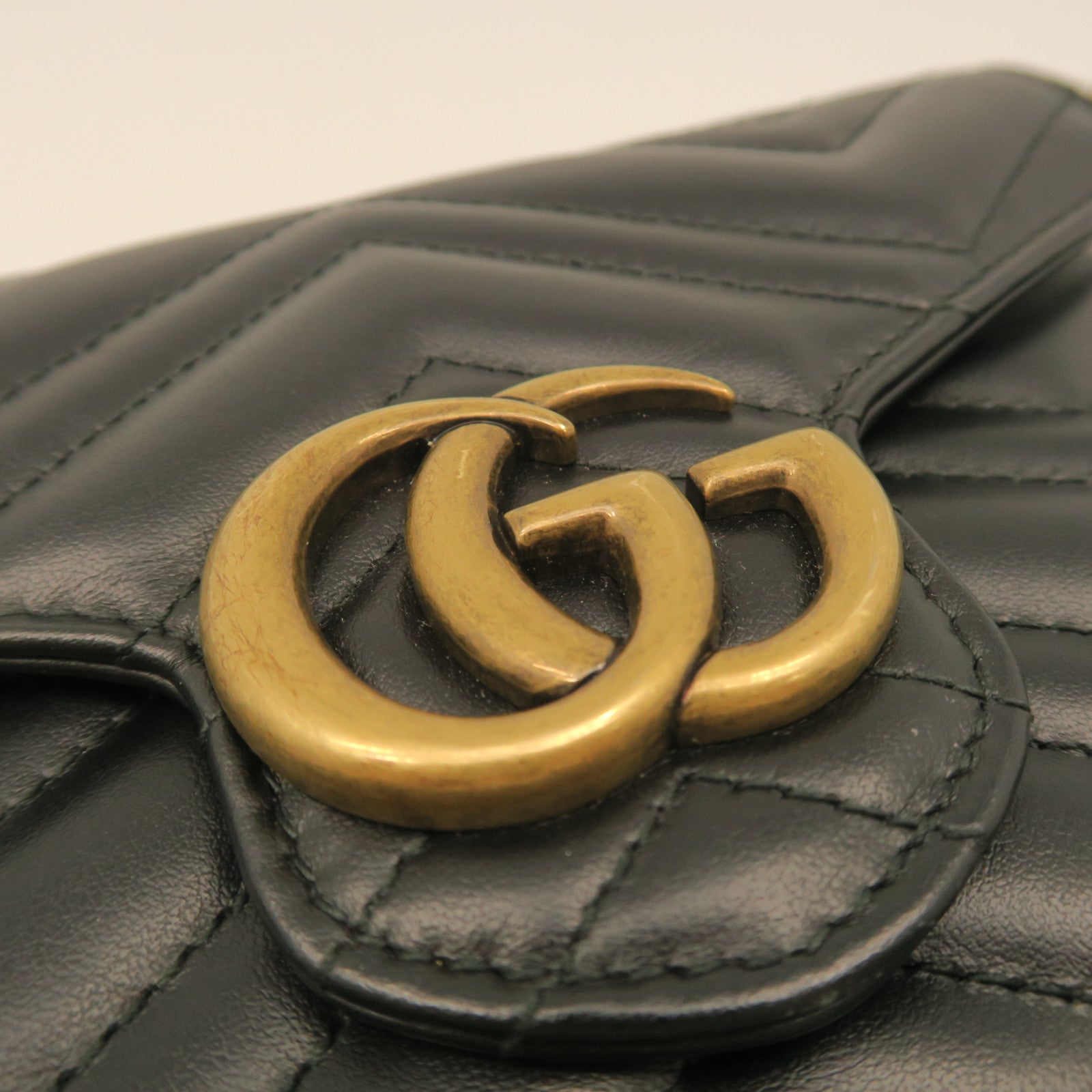 GUCCI twill cowhide leather Chain Shoulder Bag gold buckle chain shoulder bag black