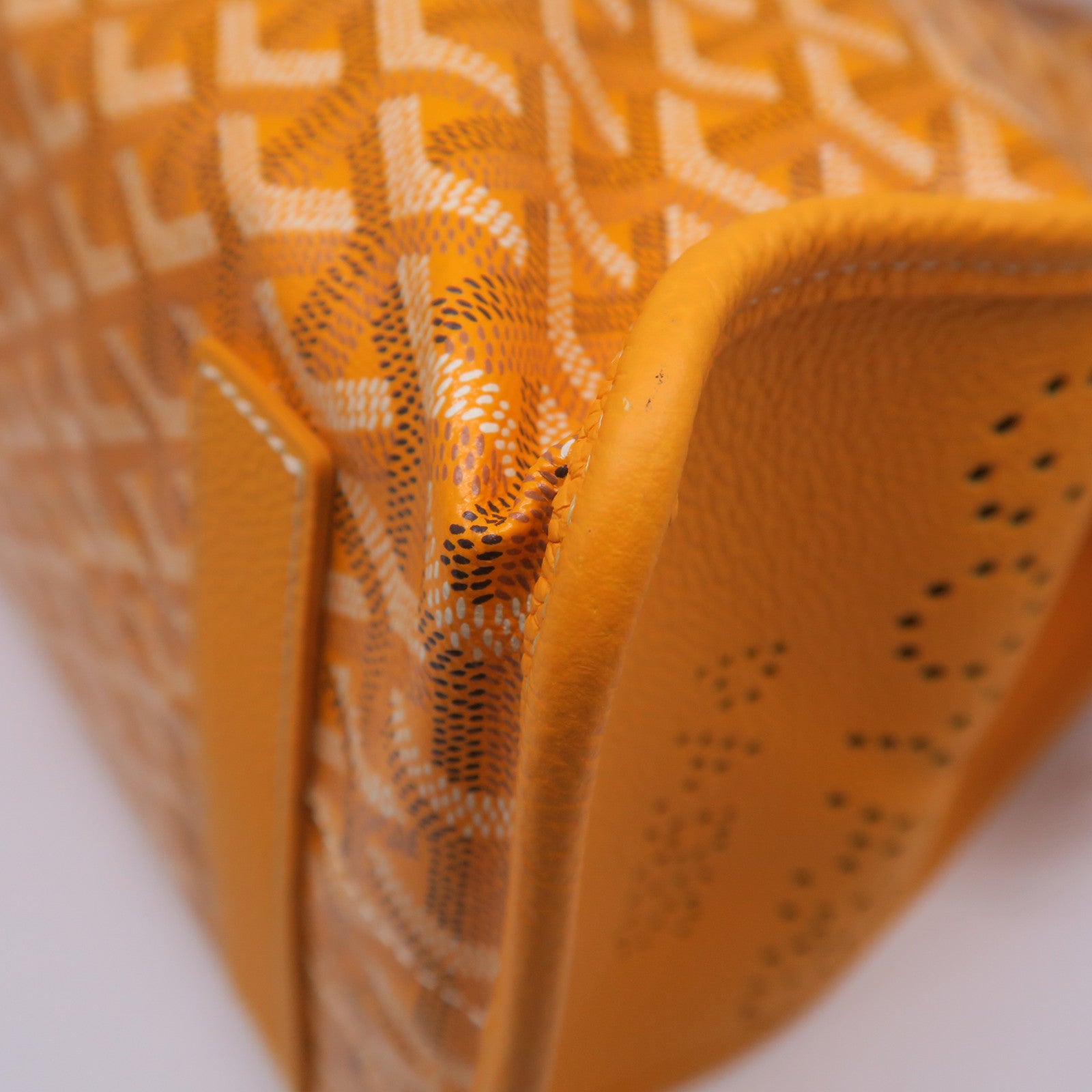 GOYARD 【激減優惠】塗層帆布Sac Hardy PM 2 Jaune銀扣肩背袋黃色