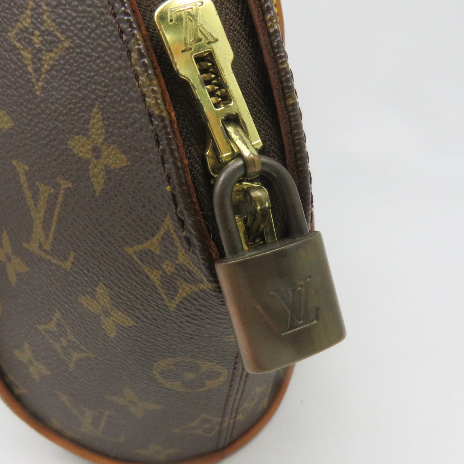LOUIS VUITTON Monogram Elipse金扣手挽袋啡色
