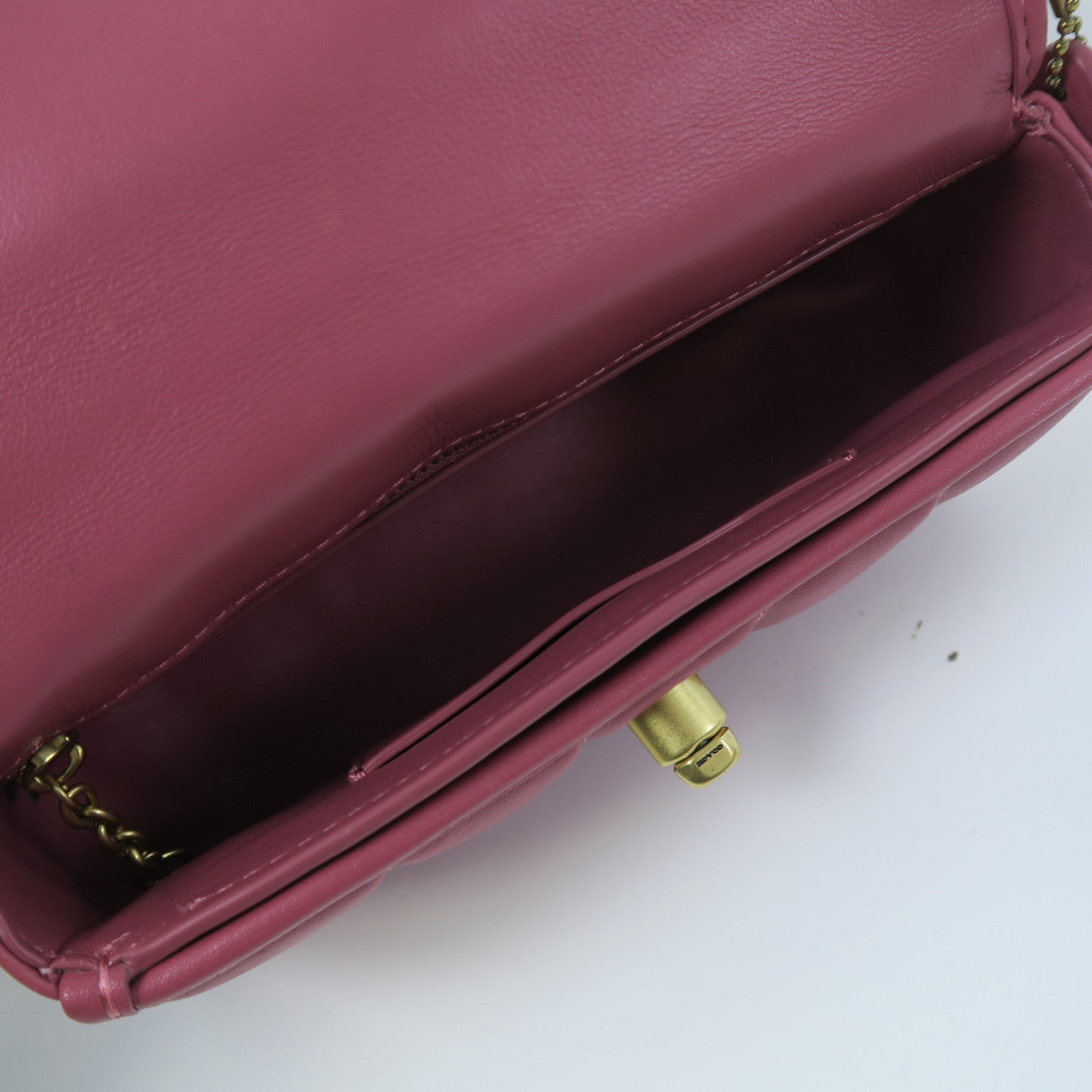 COACH 羊皮皮革Turnlock Clutch 20 Chain Shoulder金扣手挽肩背兩用袋粉紅色