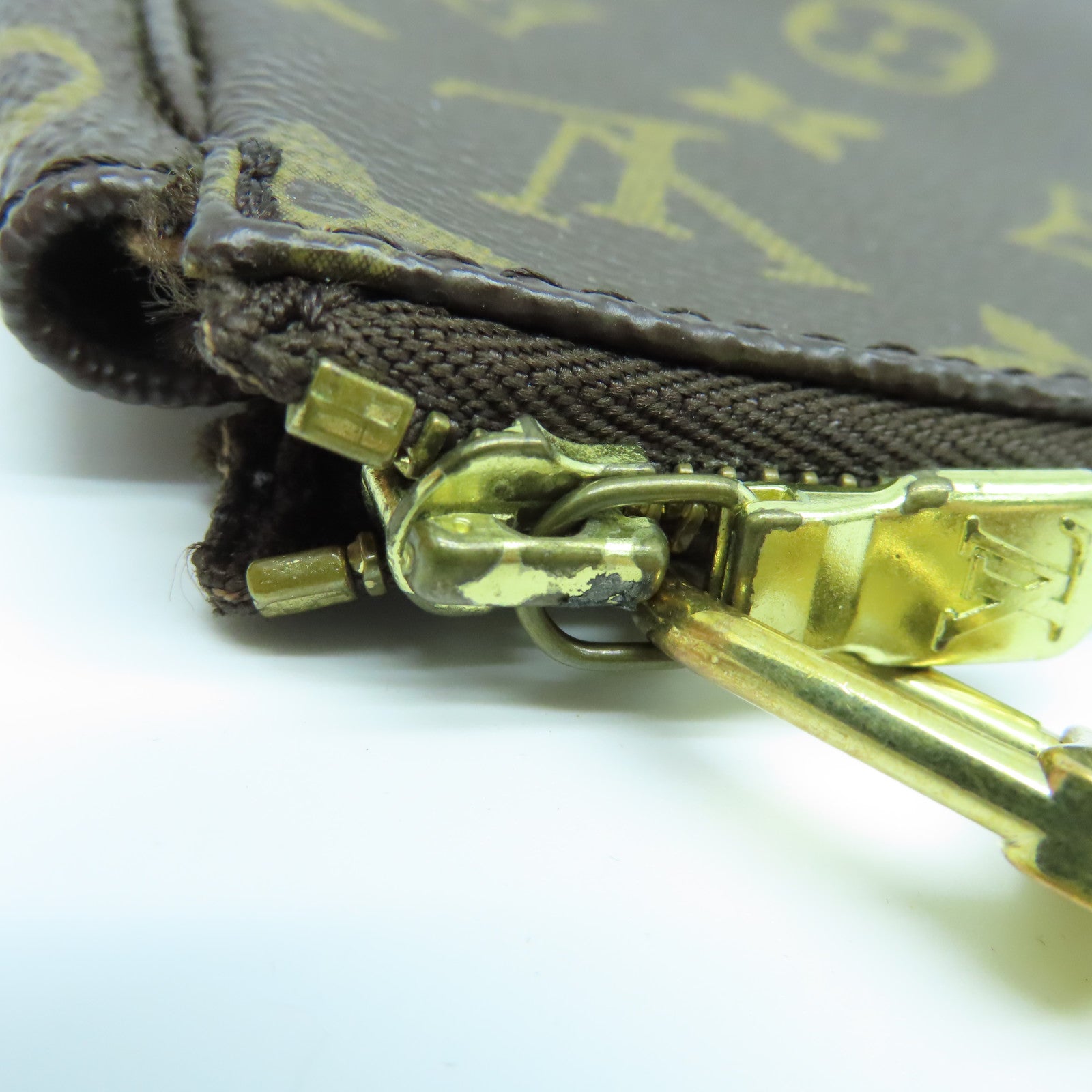 LOUIS VUITTON Monogram Pochette Accessories gold buckle handle bag brown