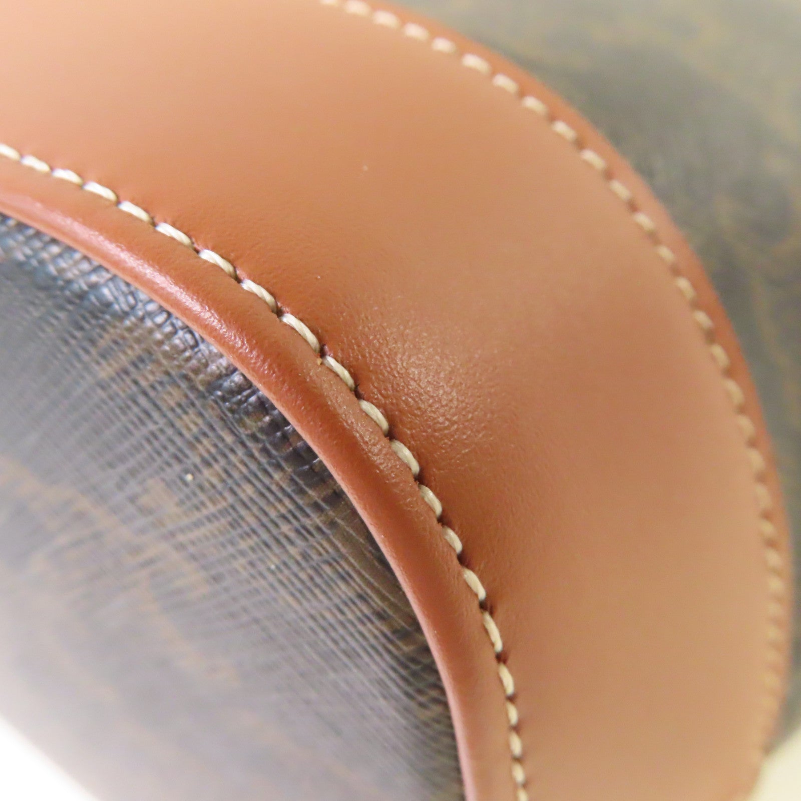 CELINE Triomphe帆布Small Bucket Shoulder Bag金扣肩背袋啡色