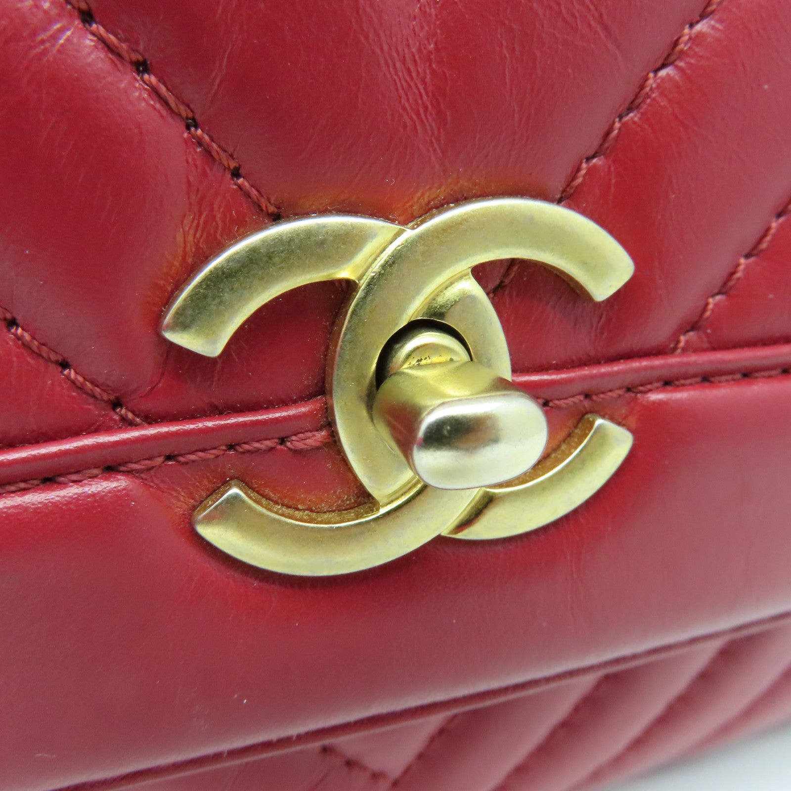 CHANEL 斜纹牛皮皮革Chain Shoulder Bag金扣链带肩背袋红色