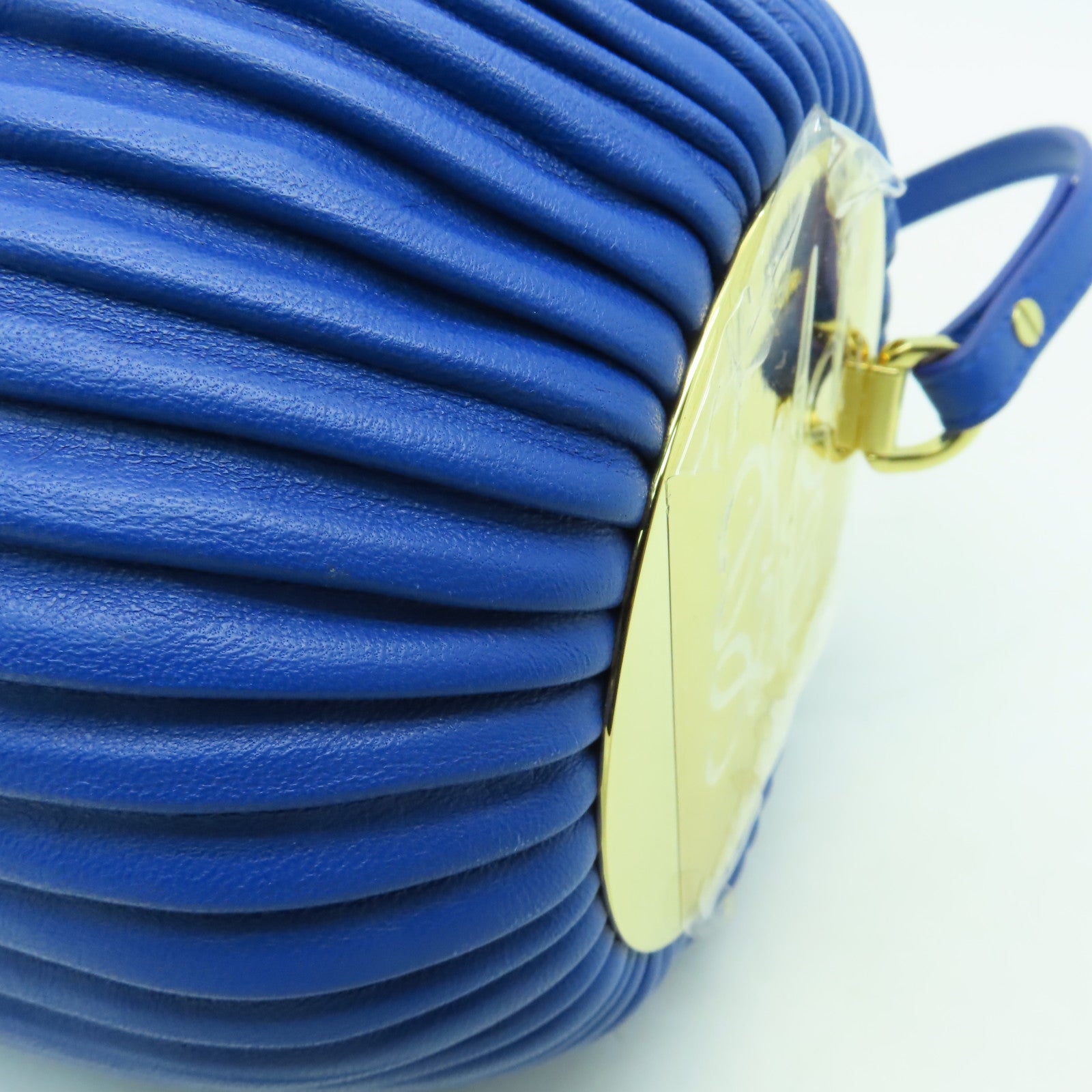 LOEWE 羊皮皮革Bracelet Pouch金扣鏈帶肩背袋藍色