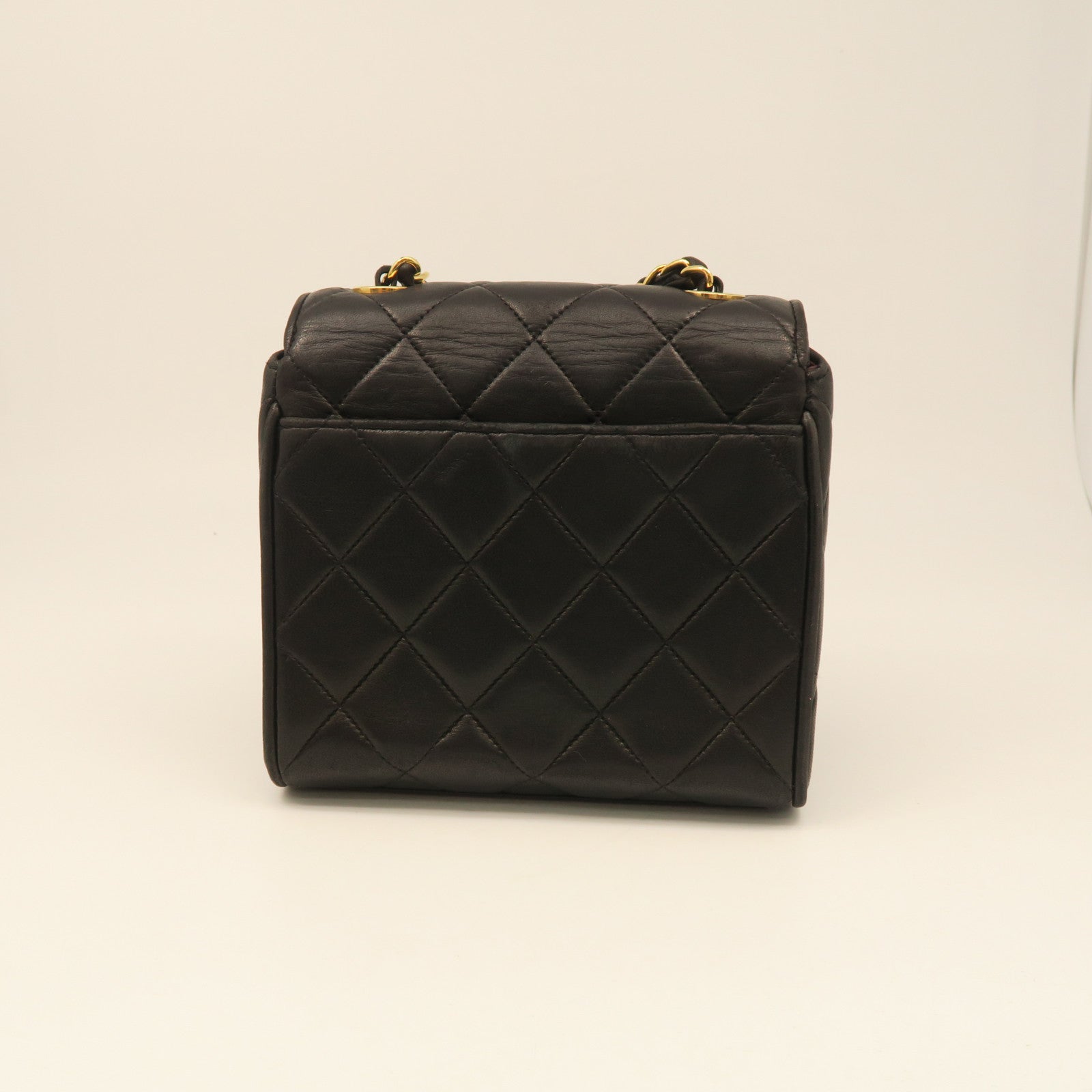 CHANEL 菱格羊皮皮革Chain Shoulder Bag金扣链带肩背袋黑色