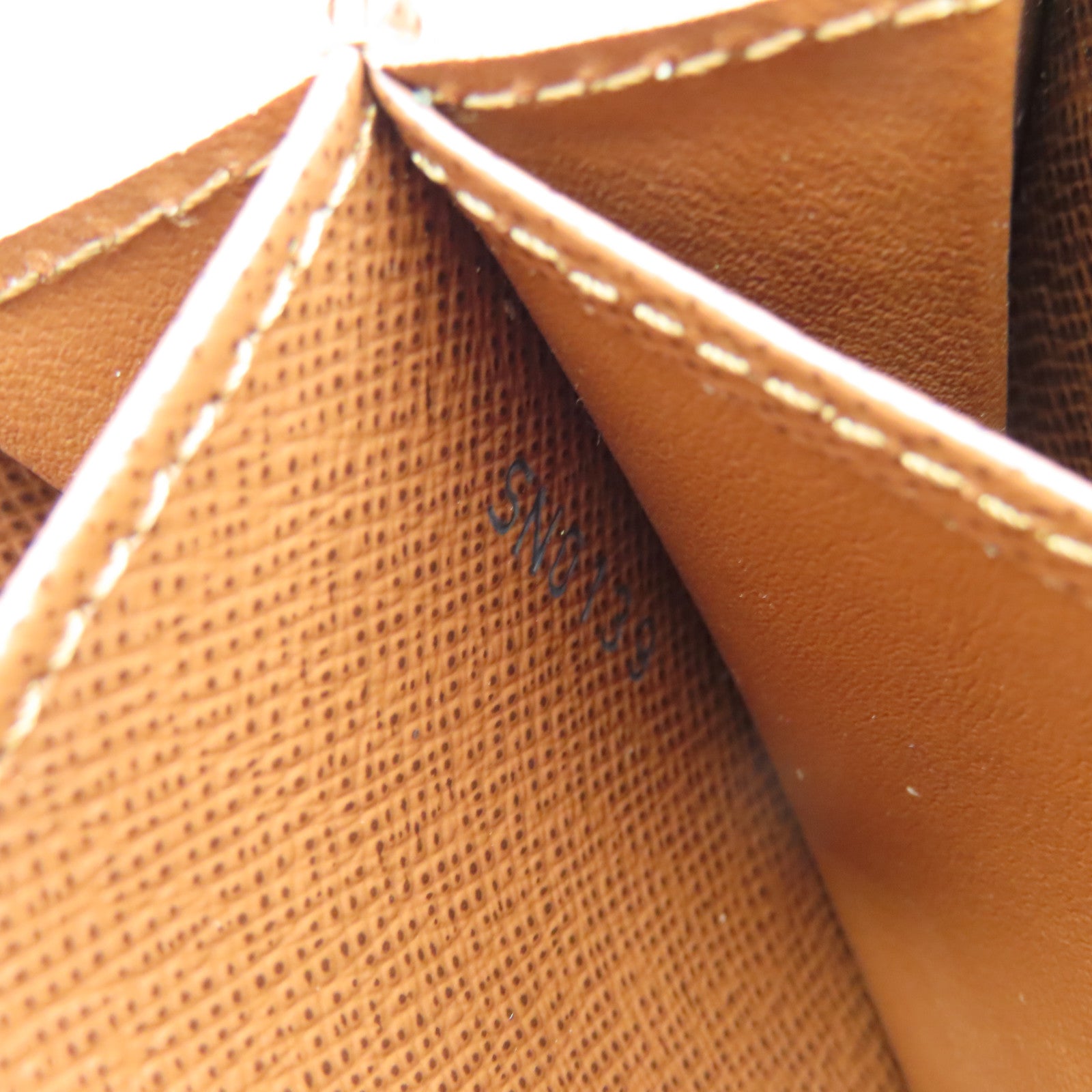 LOUIS VUITTON Monogram Zippy Coin Purse金扣零錢包棕色