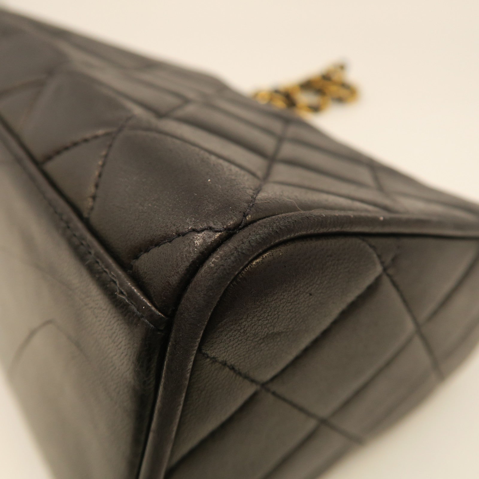 CHANEL 菱格羊皮皮革Chain Shoulder Bag金扣链带肩背袋黑色