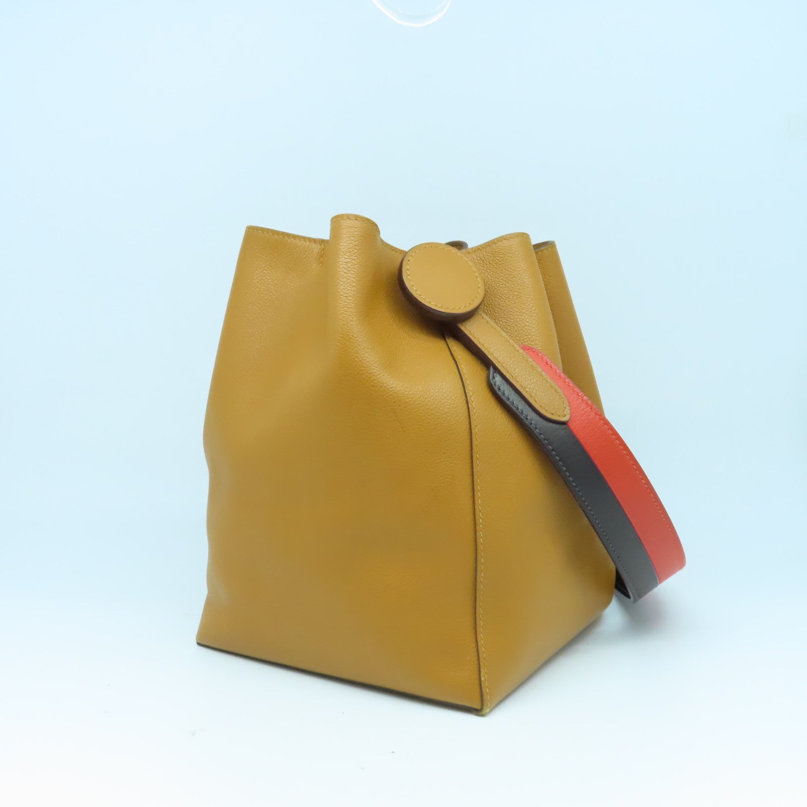 HERMES Evercolor皮革Licol肩背袋經典駝色